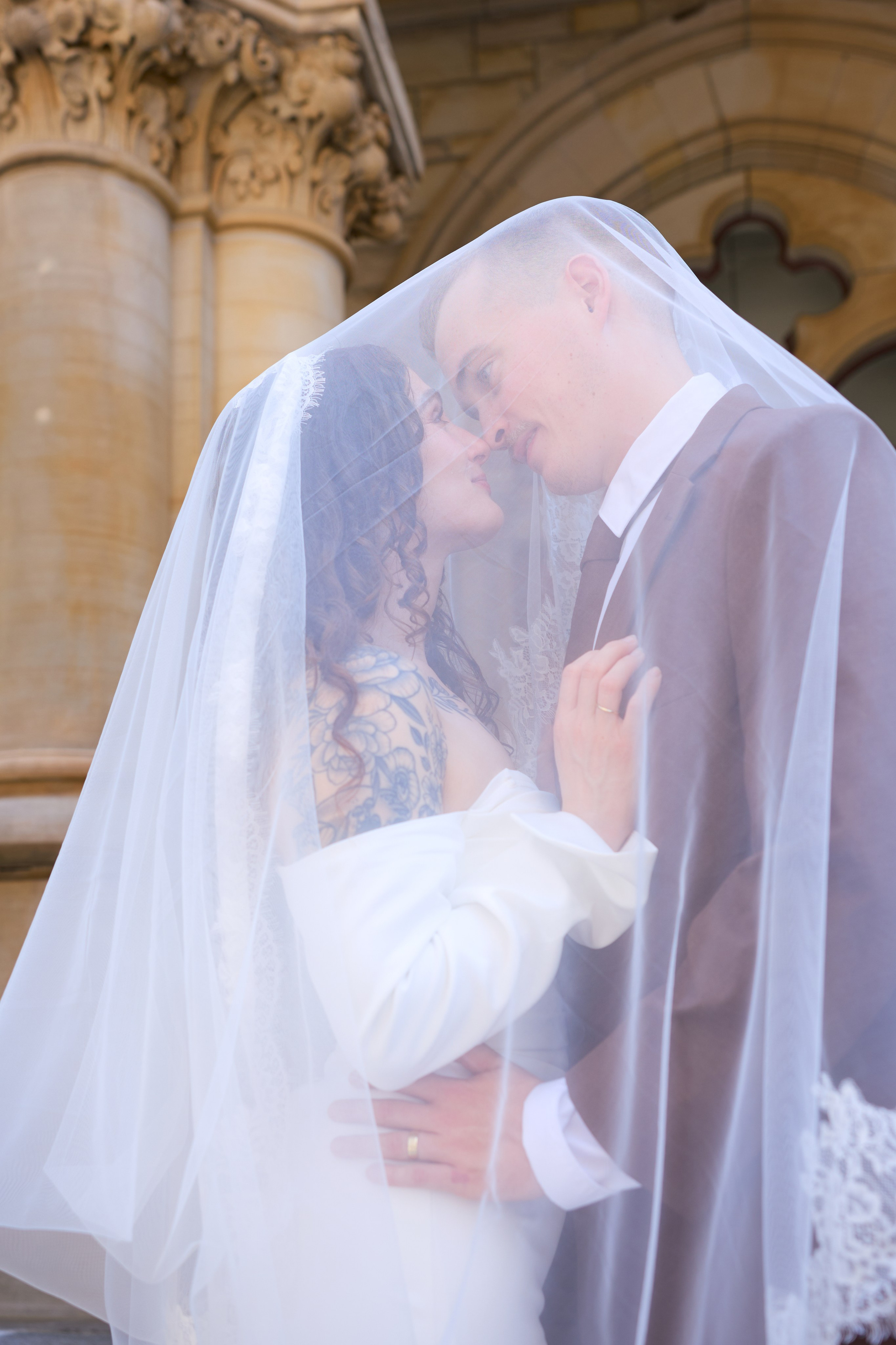 Small wedding ceremony with close family and friends in Central Ohio