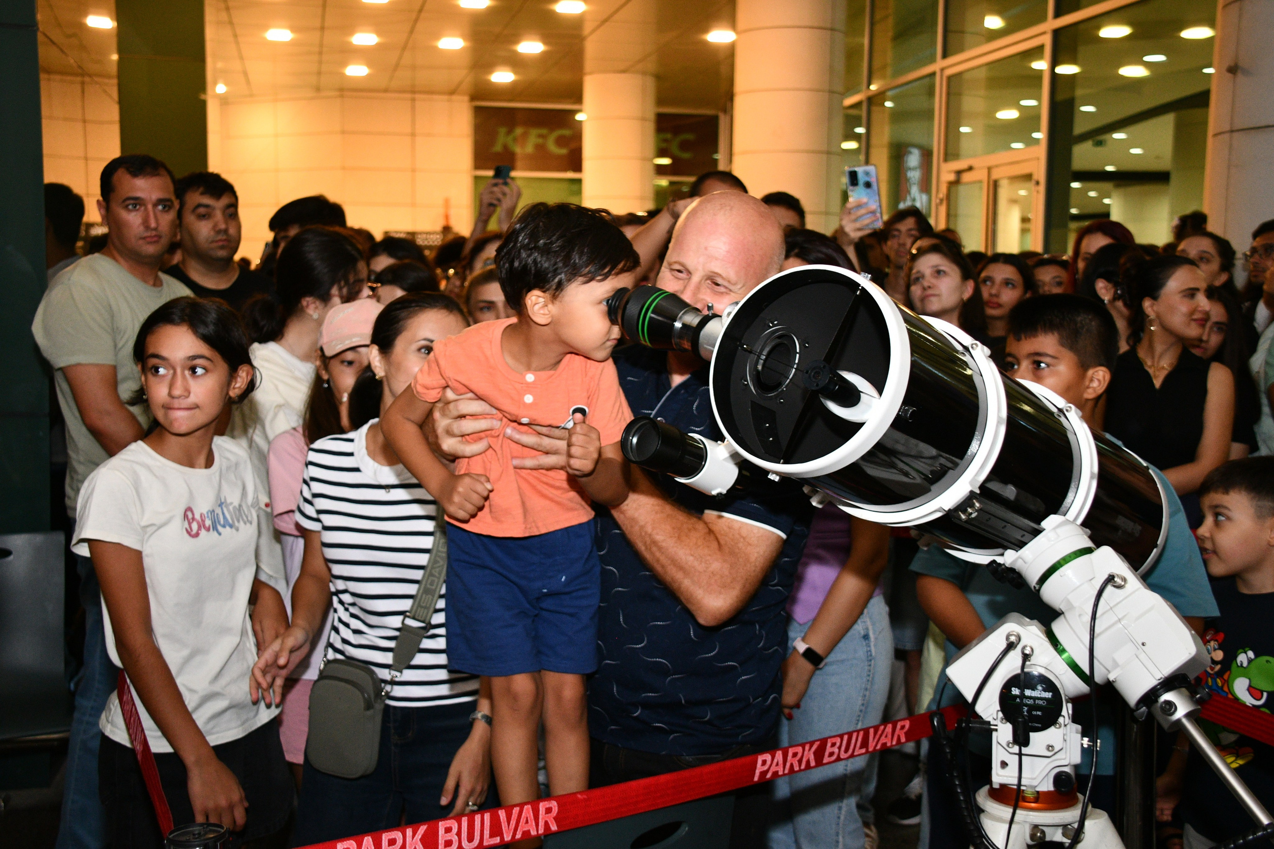 Ay Tutulması 2025. Həvəskar Astronomlar Cəmiyyəti — Astronomy.az