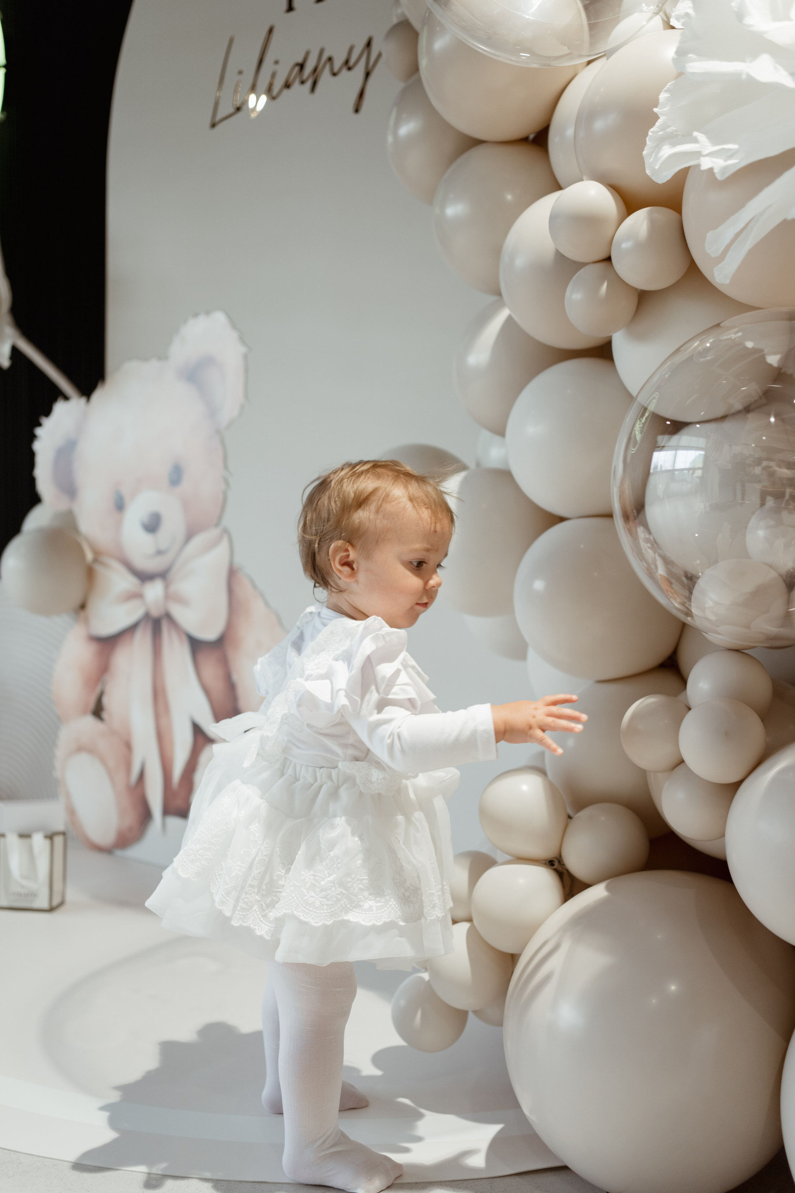 Reportaż z okazji Chrztu Świętego w Łodzi. Fotograf Łódź - sesja ciążowa, noworodkowa, dziecięca. Studio w Łodzi