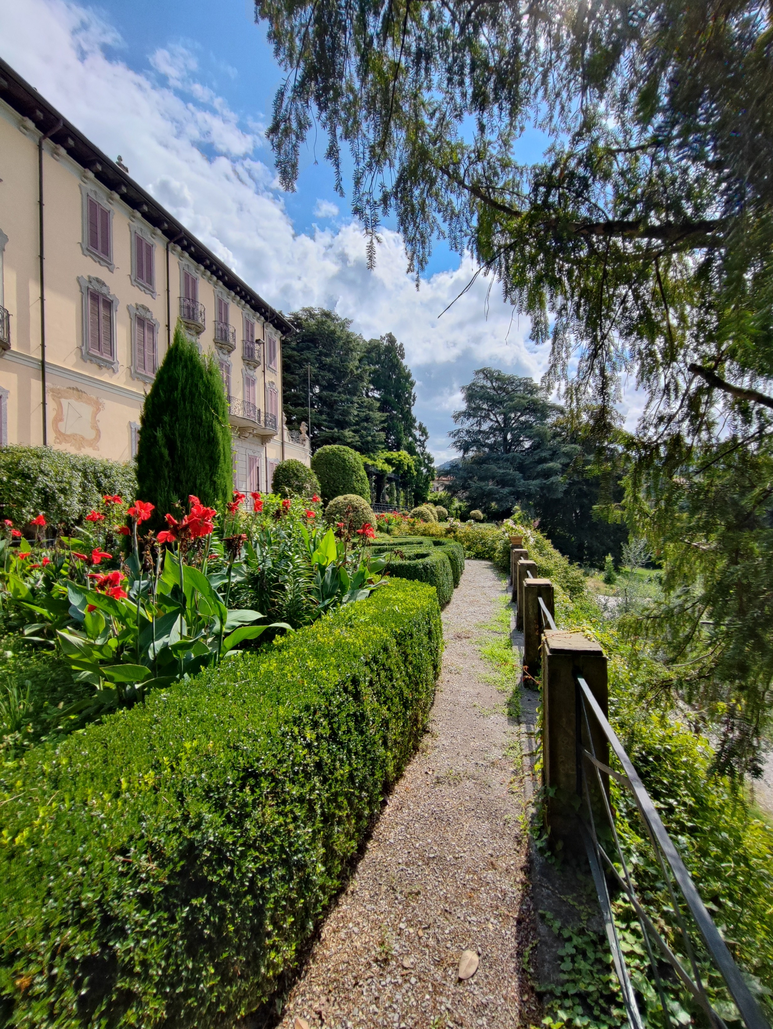 12.10.2025 wedding content day info. Wedding and elopement photographer Italy Tuscany Como Milan Pavia Marija Galaka