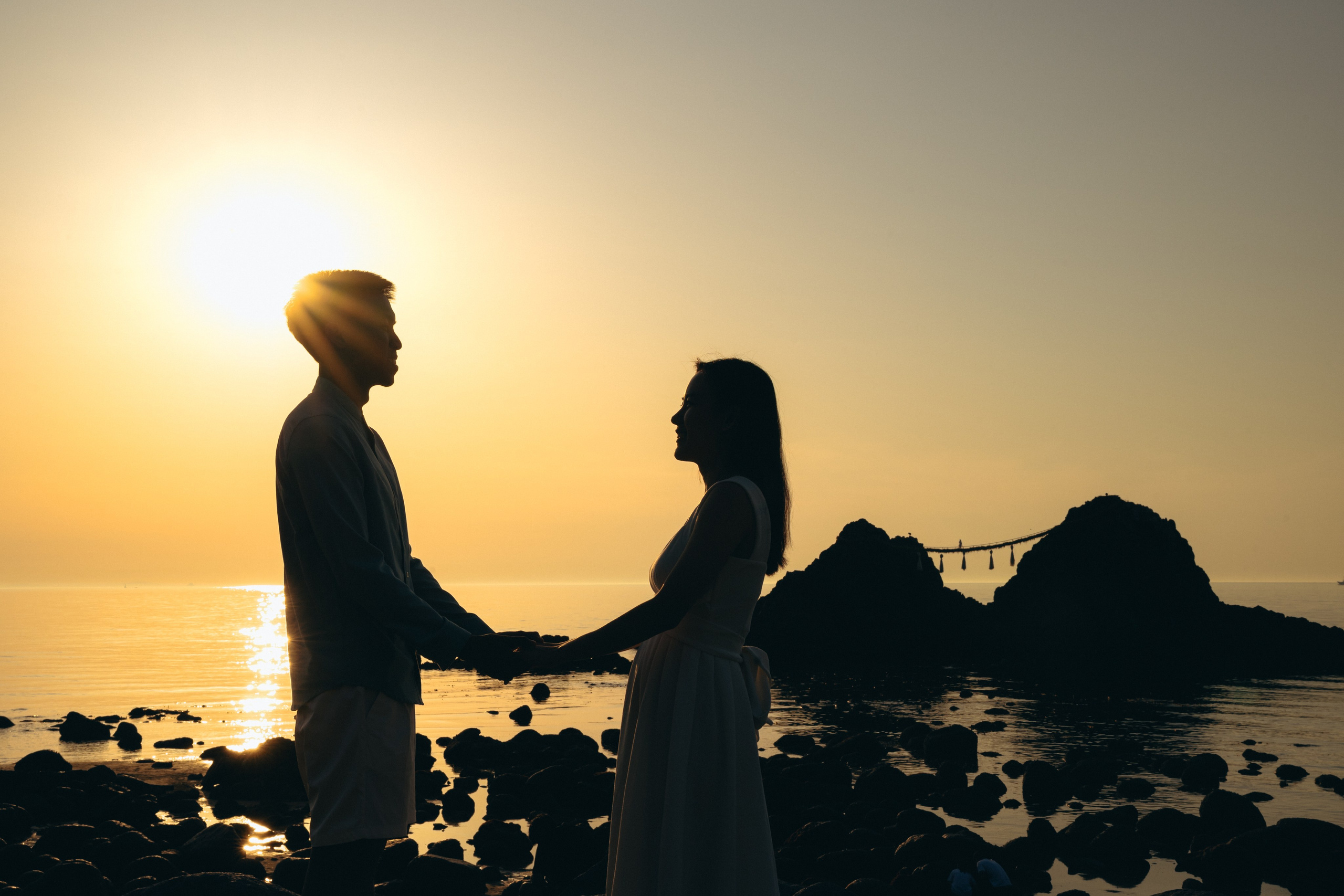 Fukuoka Couple Photoshoot: Roses, Totoro Forest & Sunset Love Story