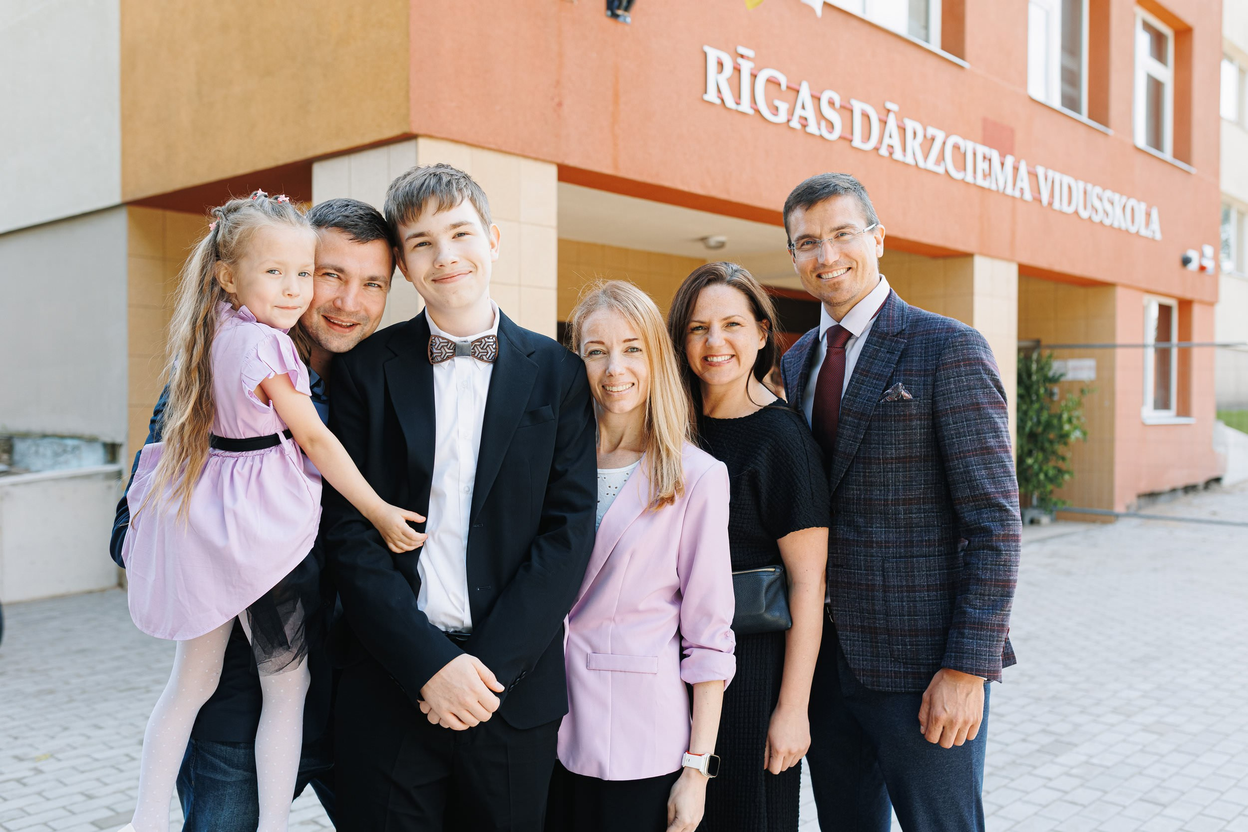 Skolas izlaiduma fotogrāfs