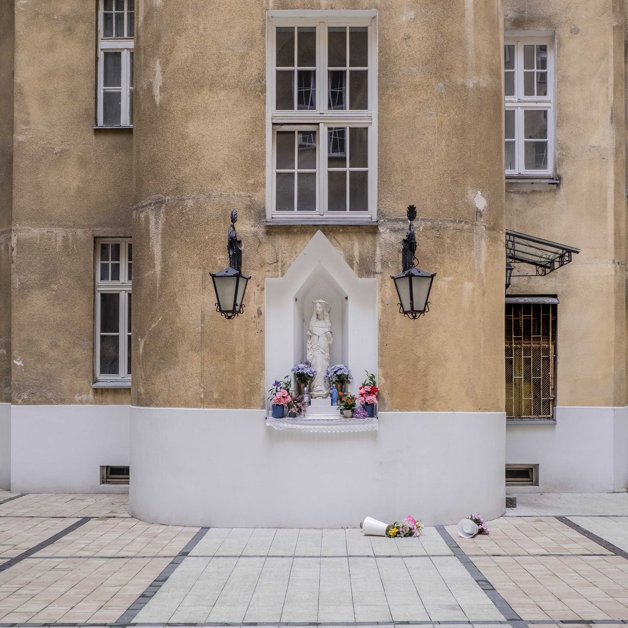 Kapliczki Warszawskie. Photographer Anastasiya Dubrovina