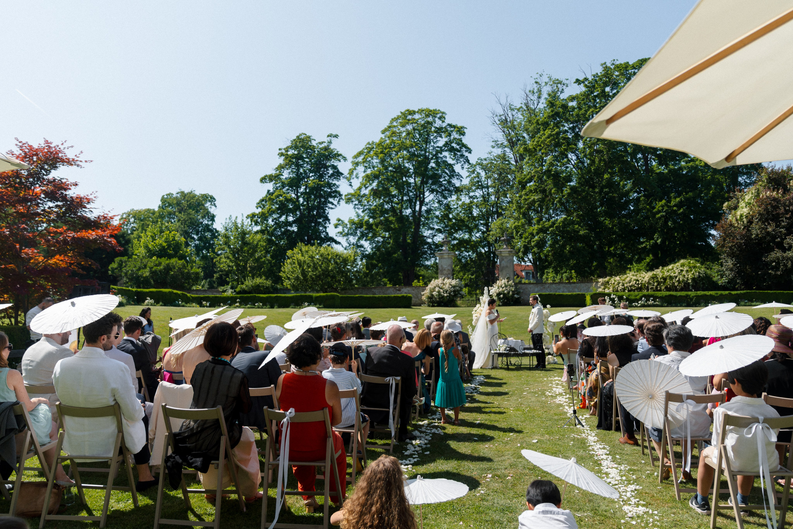 Susan & George · Wedding at Schloss Walpersdorf. Raw Studio: Capturing Elegant weddings accross Europe