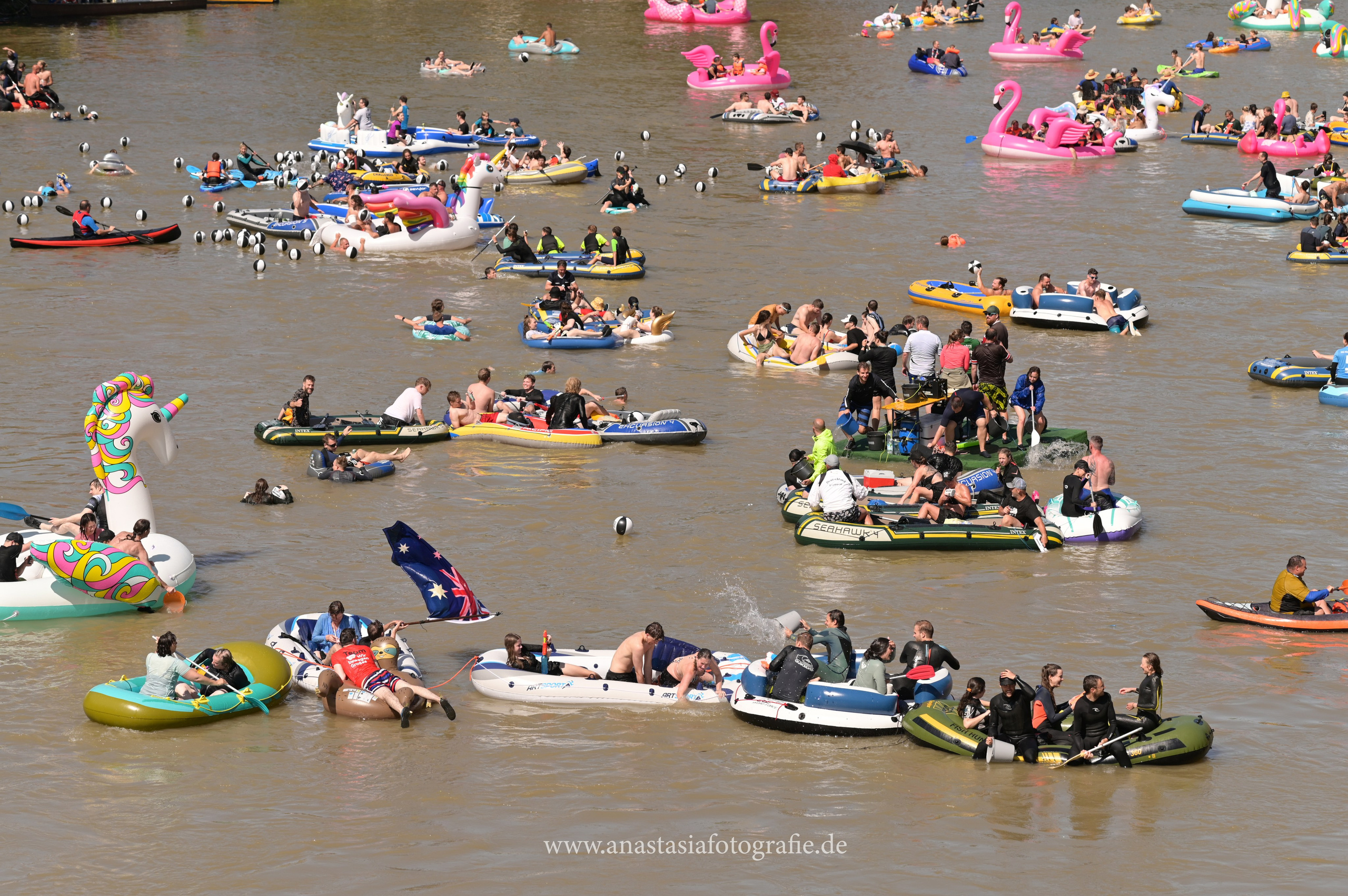 Nabada Ulm 2025. Newbornfotograf Kinderfotograf Ulm Familienfotograf Anastasia Neu-Ulm