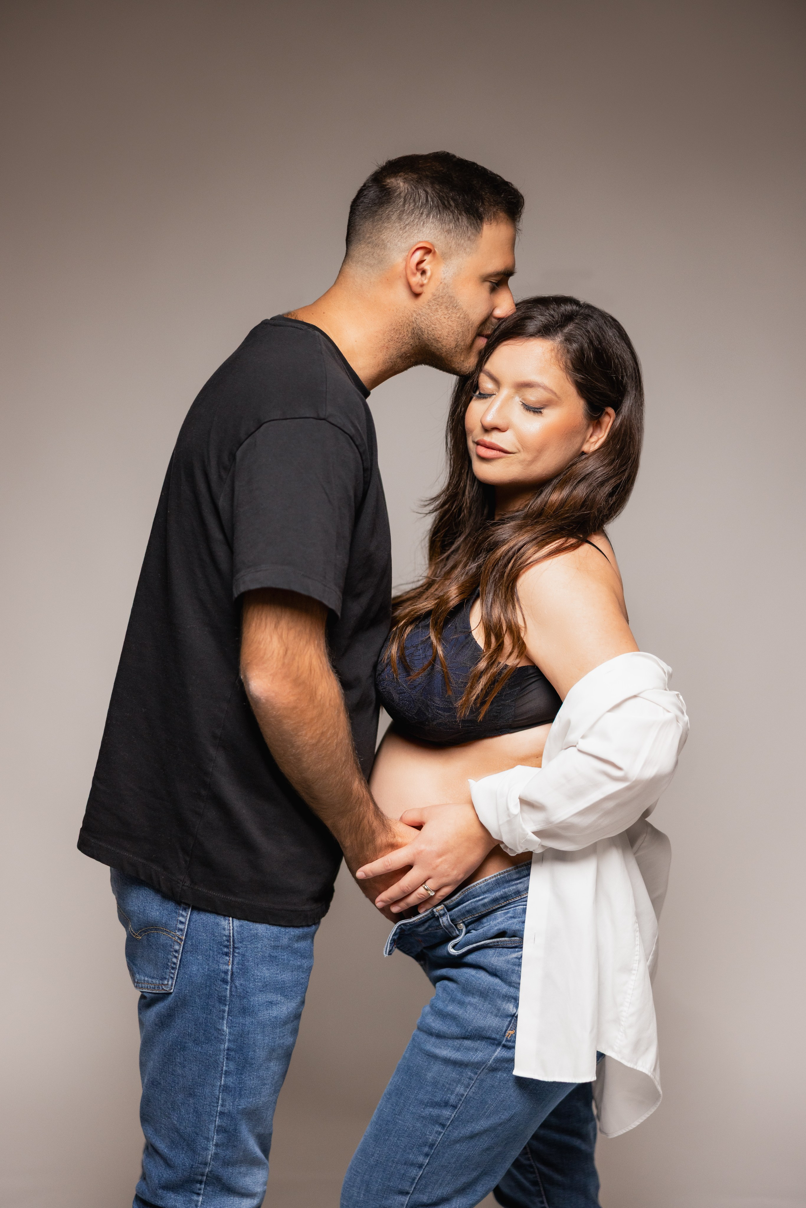 Babybauchshooting. Neugeborenenfotografie Pforzheim Katharina Jozic