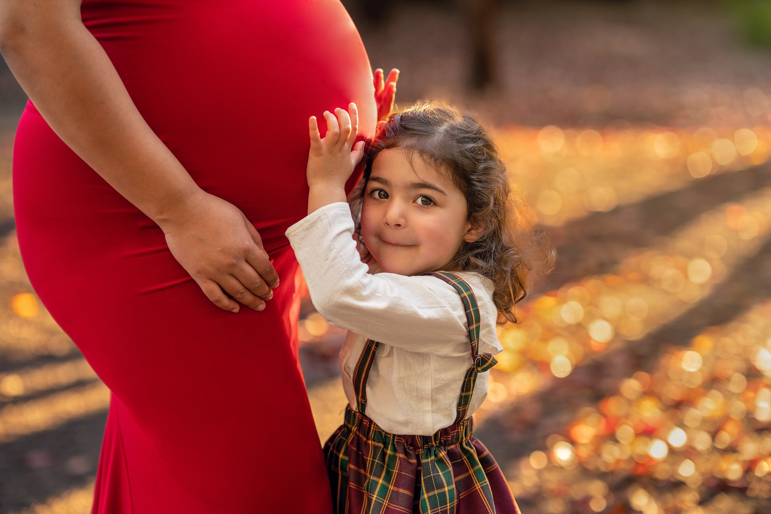 Maternity Photoshoot in Autumn Park, Sydney. Hills District Family Photographer