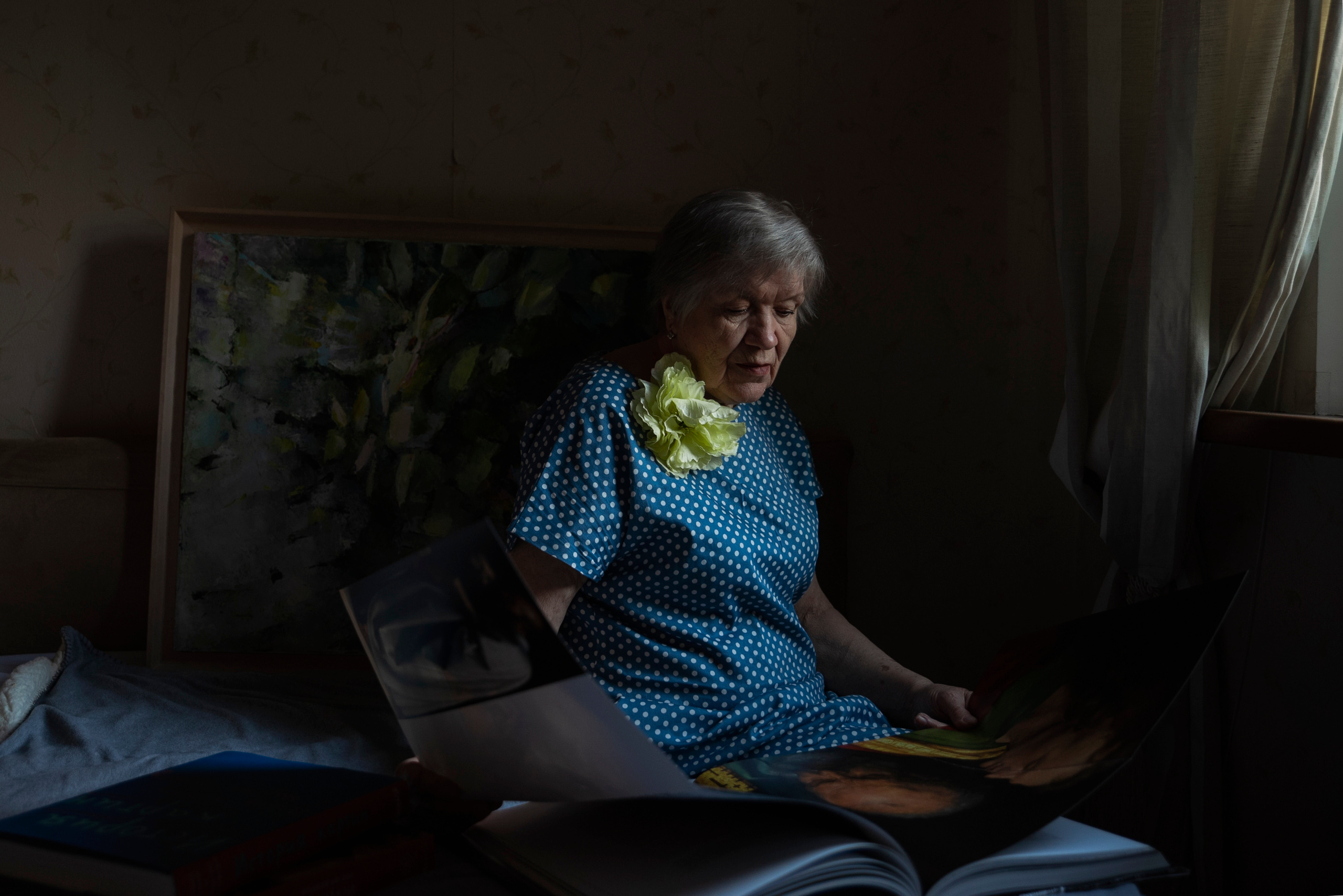 MOTHER (in progress). Anastasiia Antoniuk portrait, family and couple photographer, Portugal