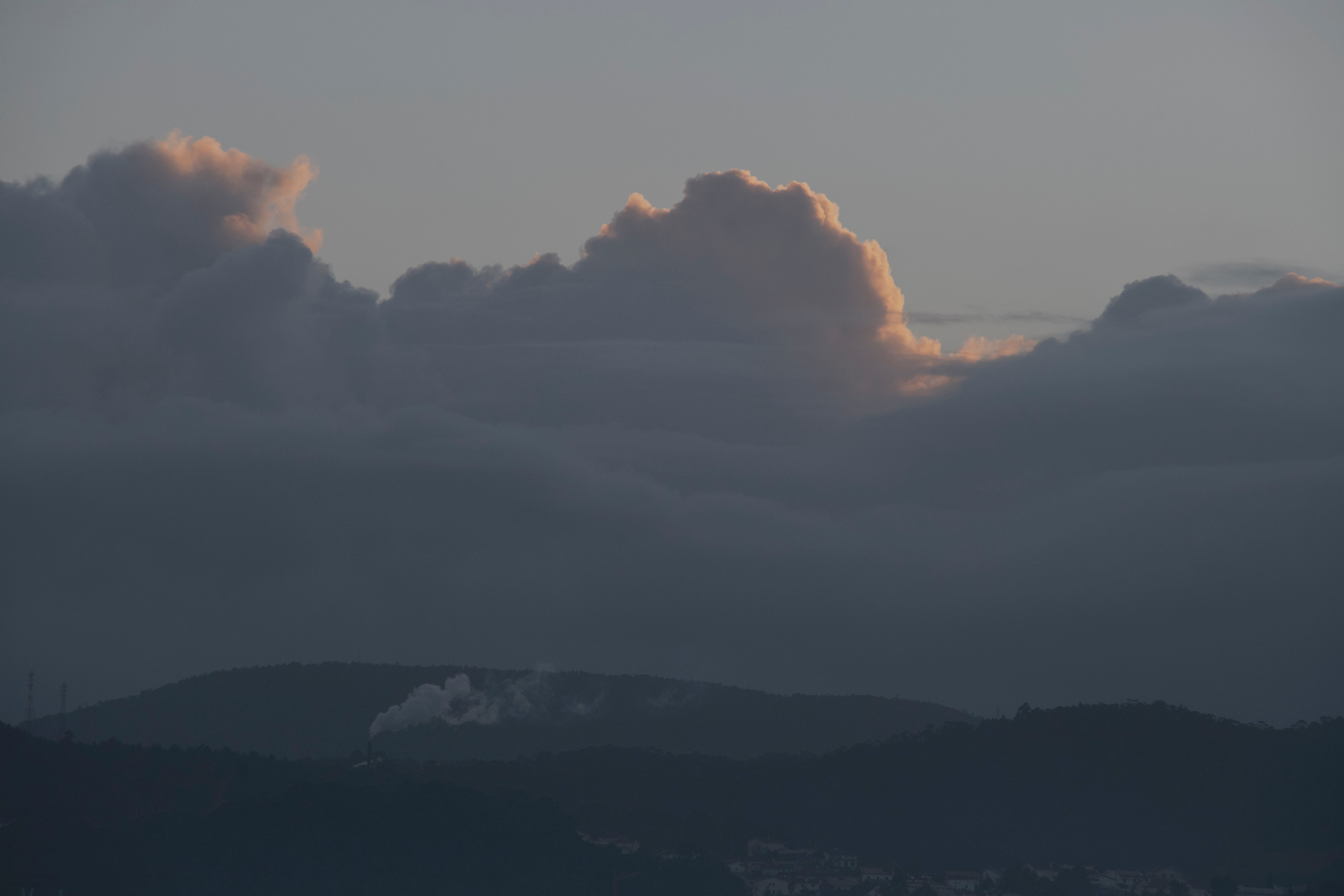 MOTHER (in progress). Anastasiia Antoniuk portrait, family and couple photographer, Portugal