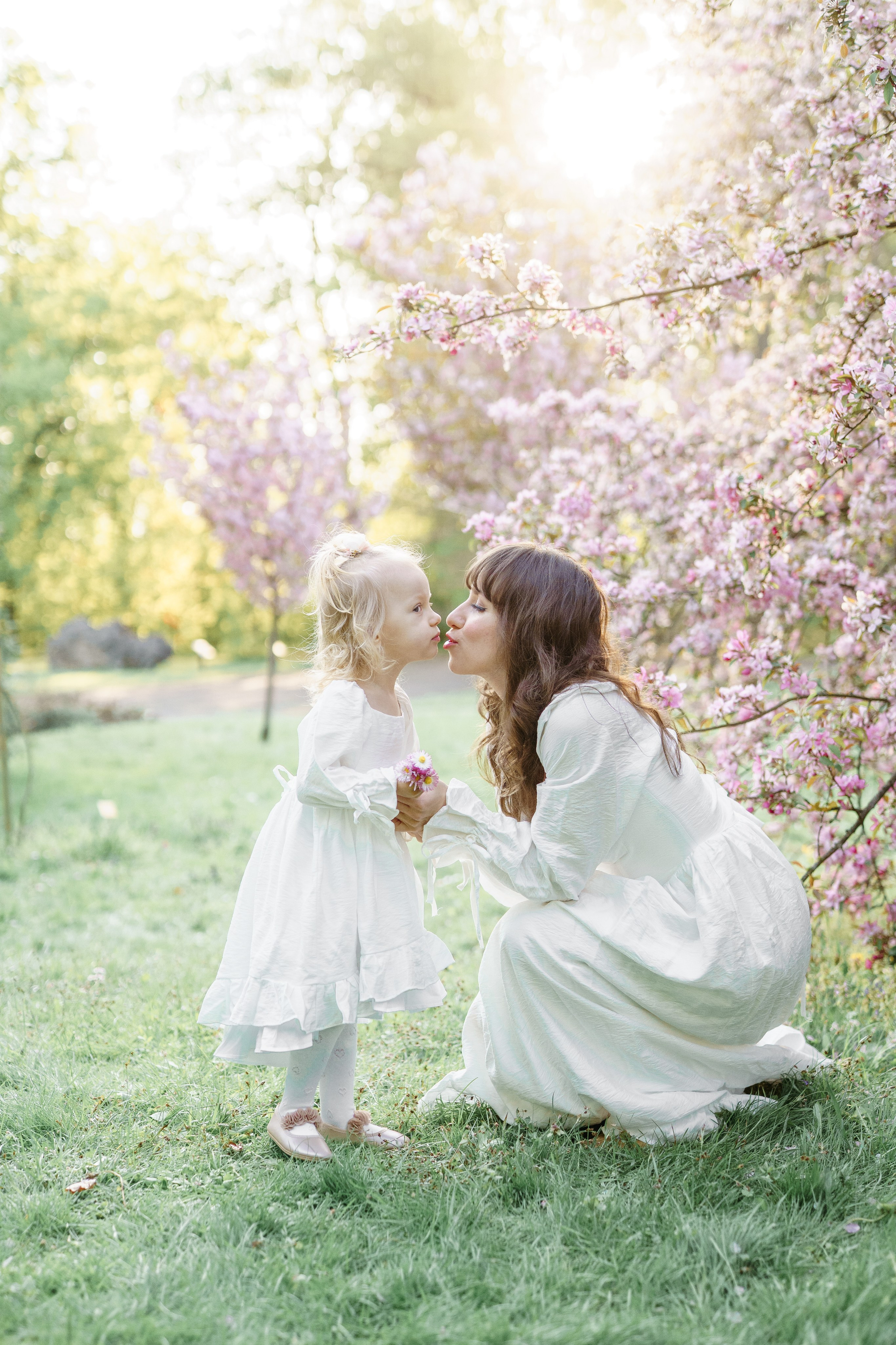 Sesja w plenerze. Fotograf Łódź - sesja ciążowa, noworodkowa, dziecięca. Studio w Łodzi