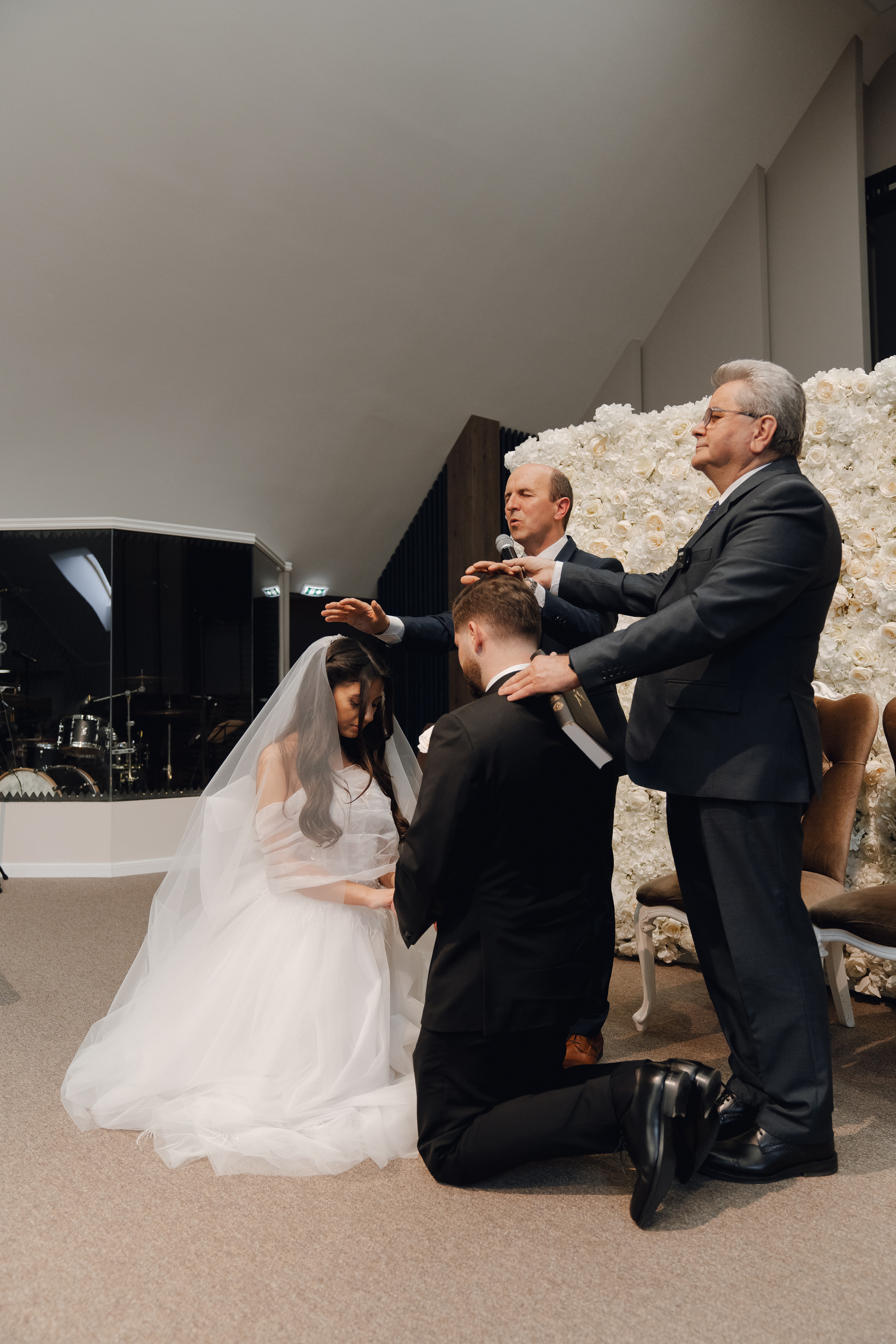 Luxury elegant wedding in Timisoara. Wedding photographer and videographer based in Timisoara, Romania