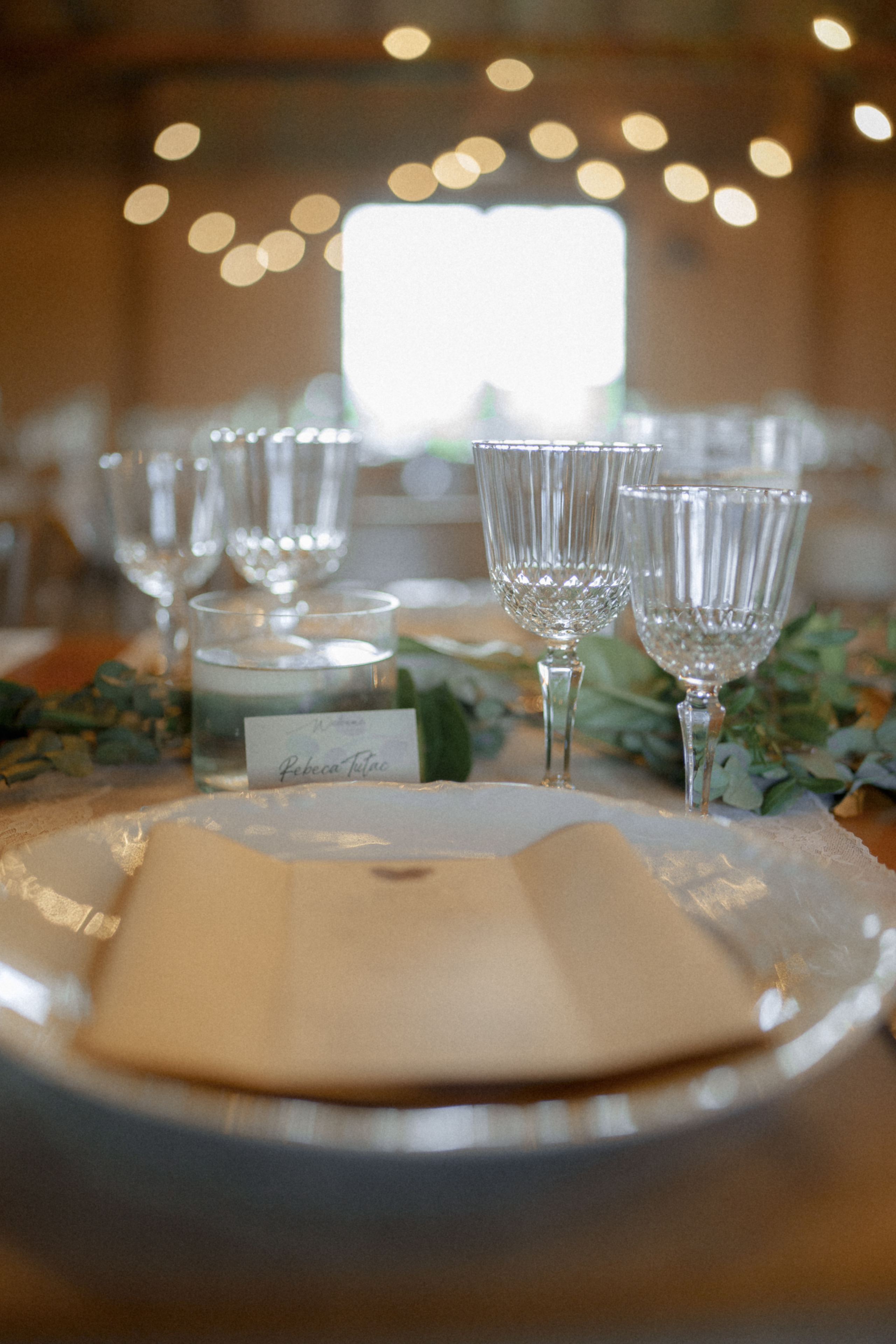 Wedding at Province 1965 Barn in Timisoara. Wedding photographer and videographer based in Timisoara, Romania
