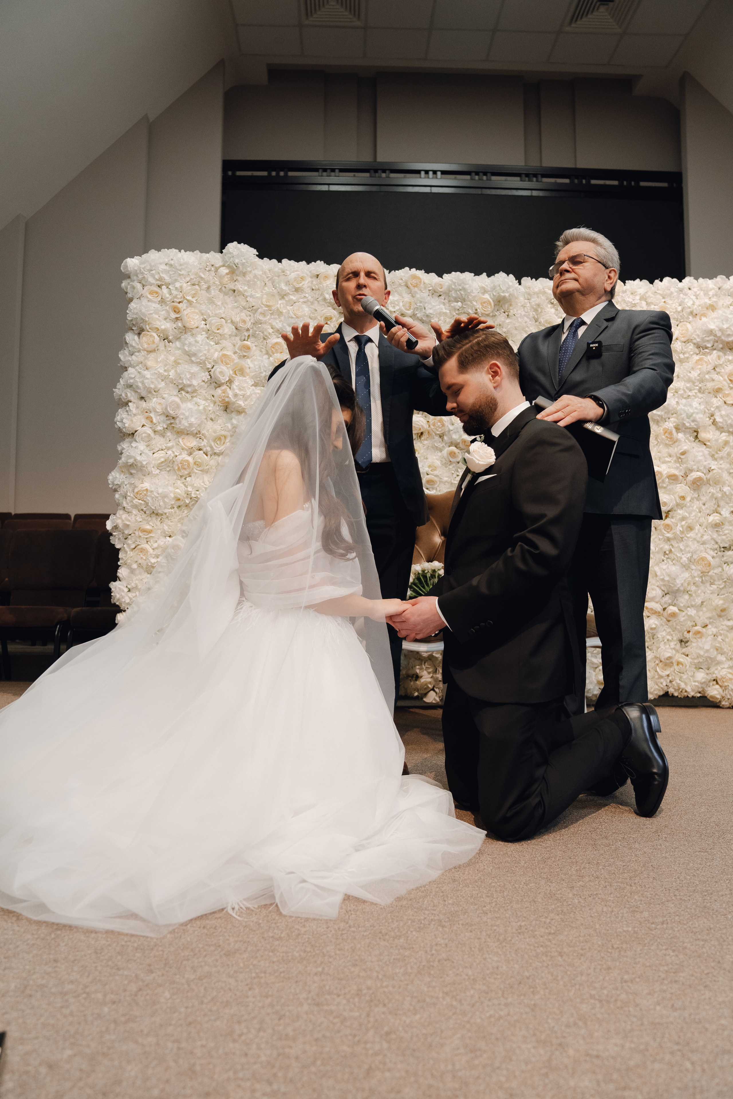 Luxury elegant wedding in Timisoara. Wedding photographer and videographer based in Timisoara, Romania