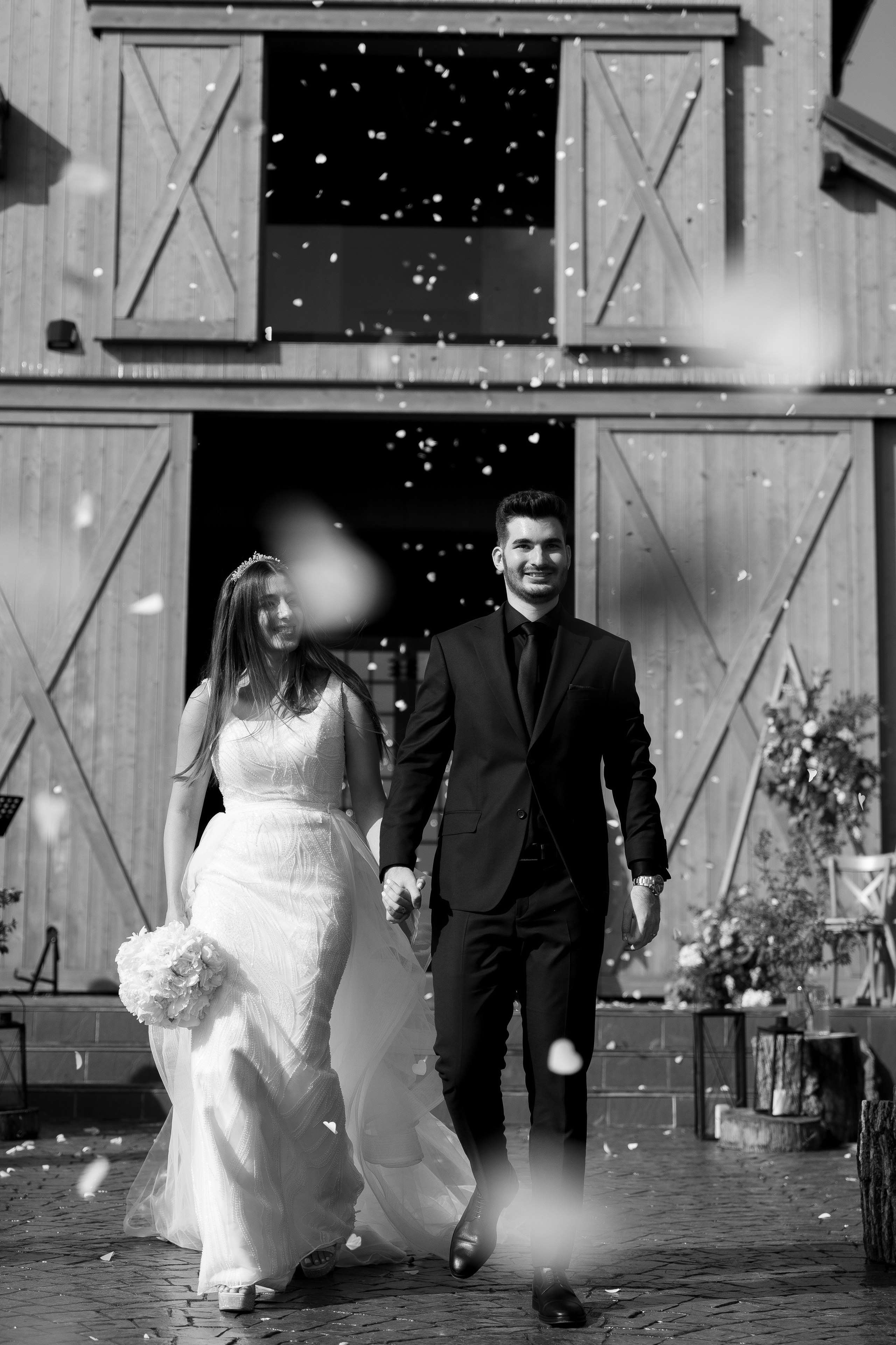 Wedding at Province 1965 Barn in Timisoara. Wedding photographer and videographer based in Timisoara, Romania