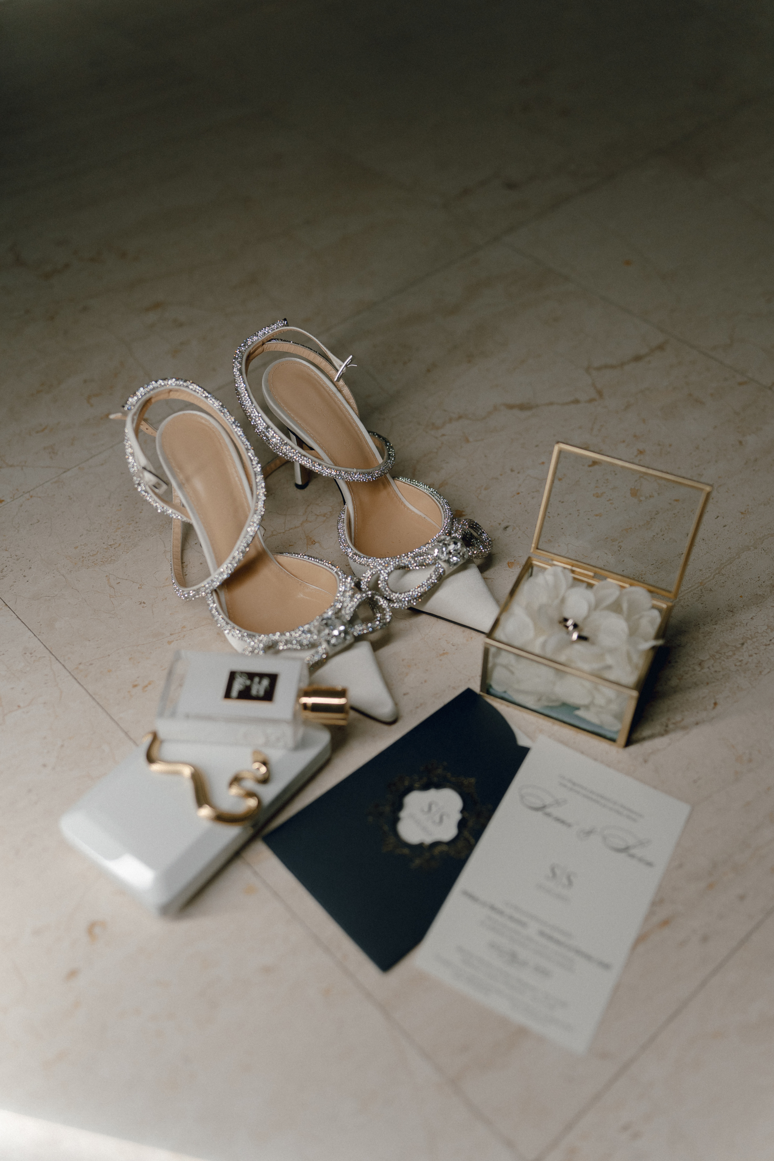 Luxury elegant wedding in Timisoara. Wedding photographer and videographer based in Timisoara, Romania