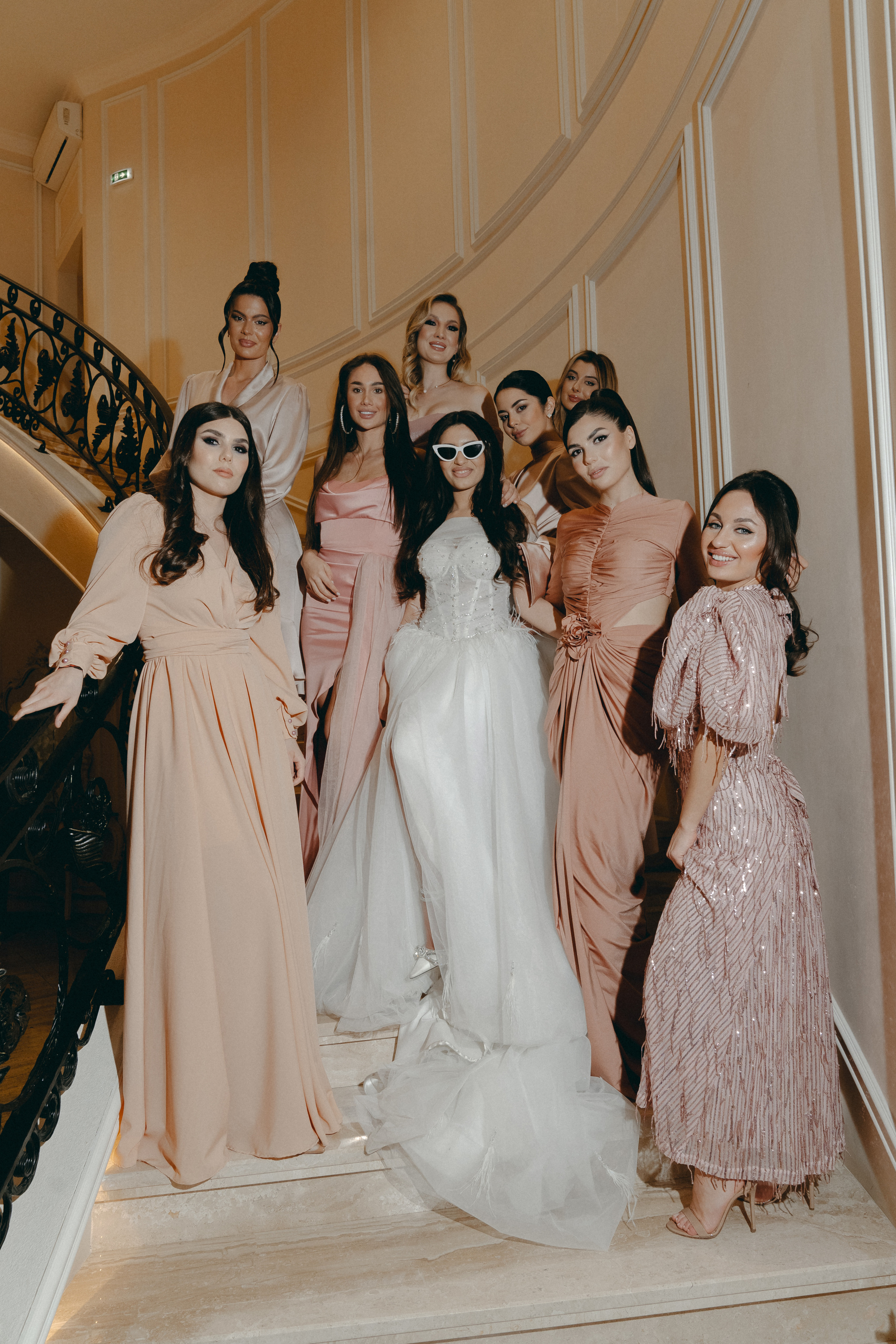 Luxury elegant wedding in Timisoara. Wedding photographer and videographer based in Timisoara, Romania