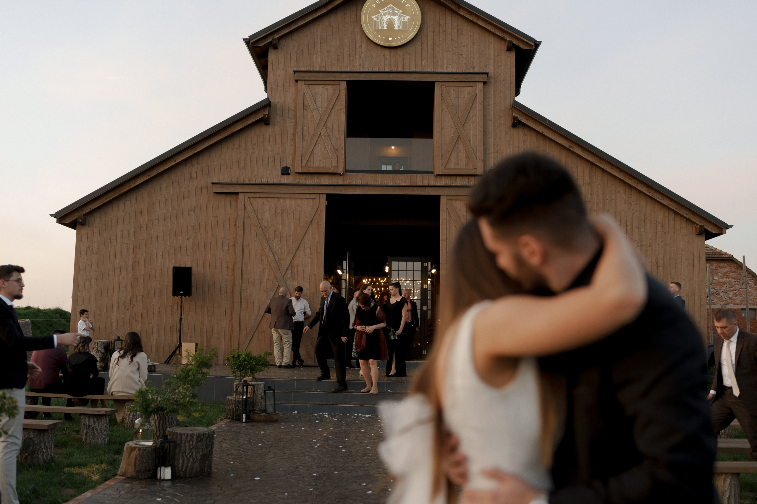 Wedding at Province 1965 Barn in Timisoara. Wedding photographer and videographer based in Timisoara, Romania