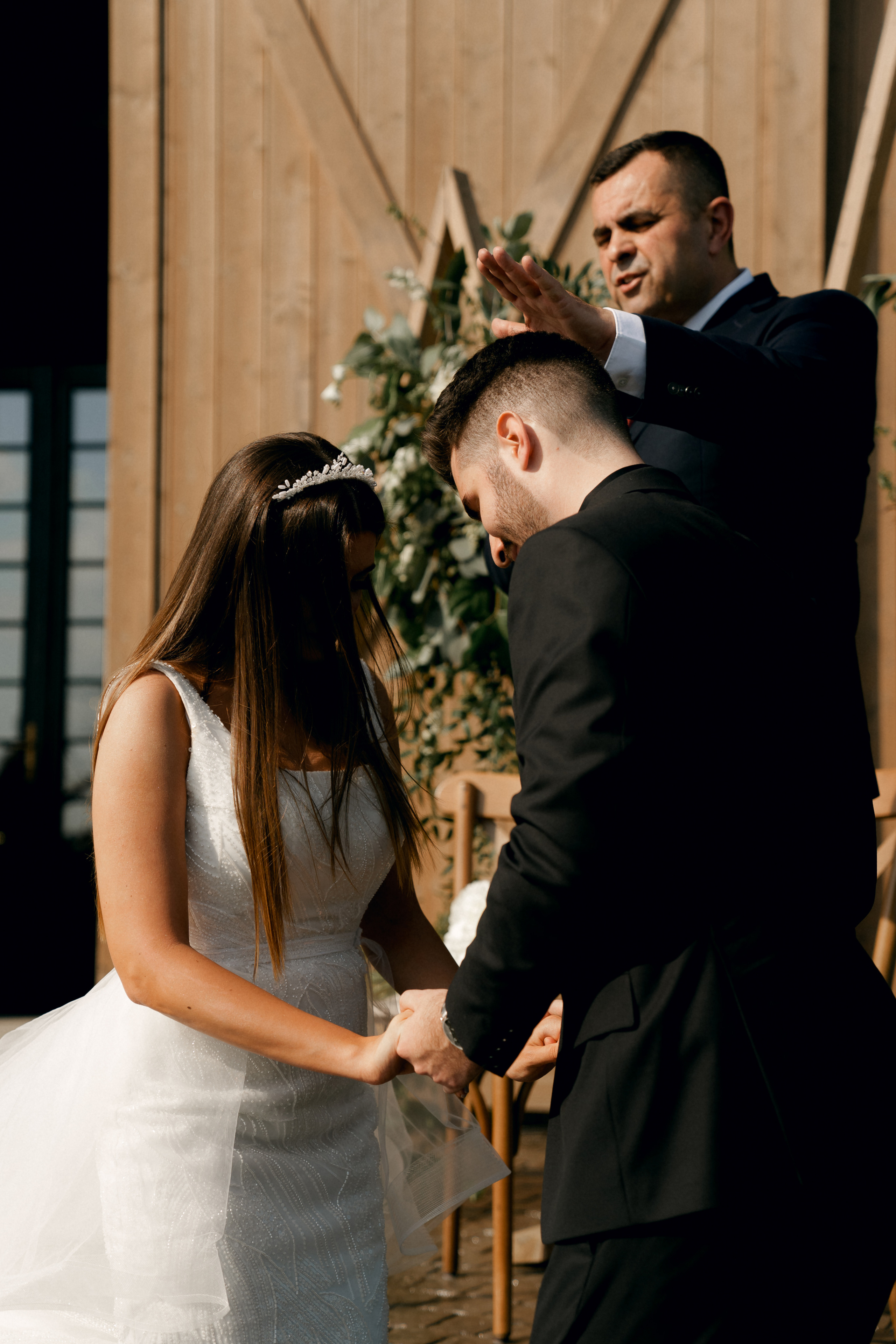 Wedding at Province 1965 Barn in Timisoara. Wedding photographer and videographer based in Timisoara, Romania