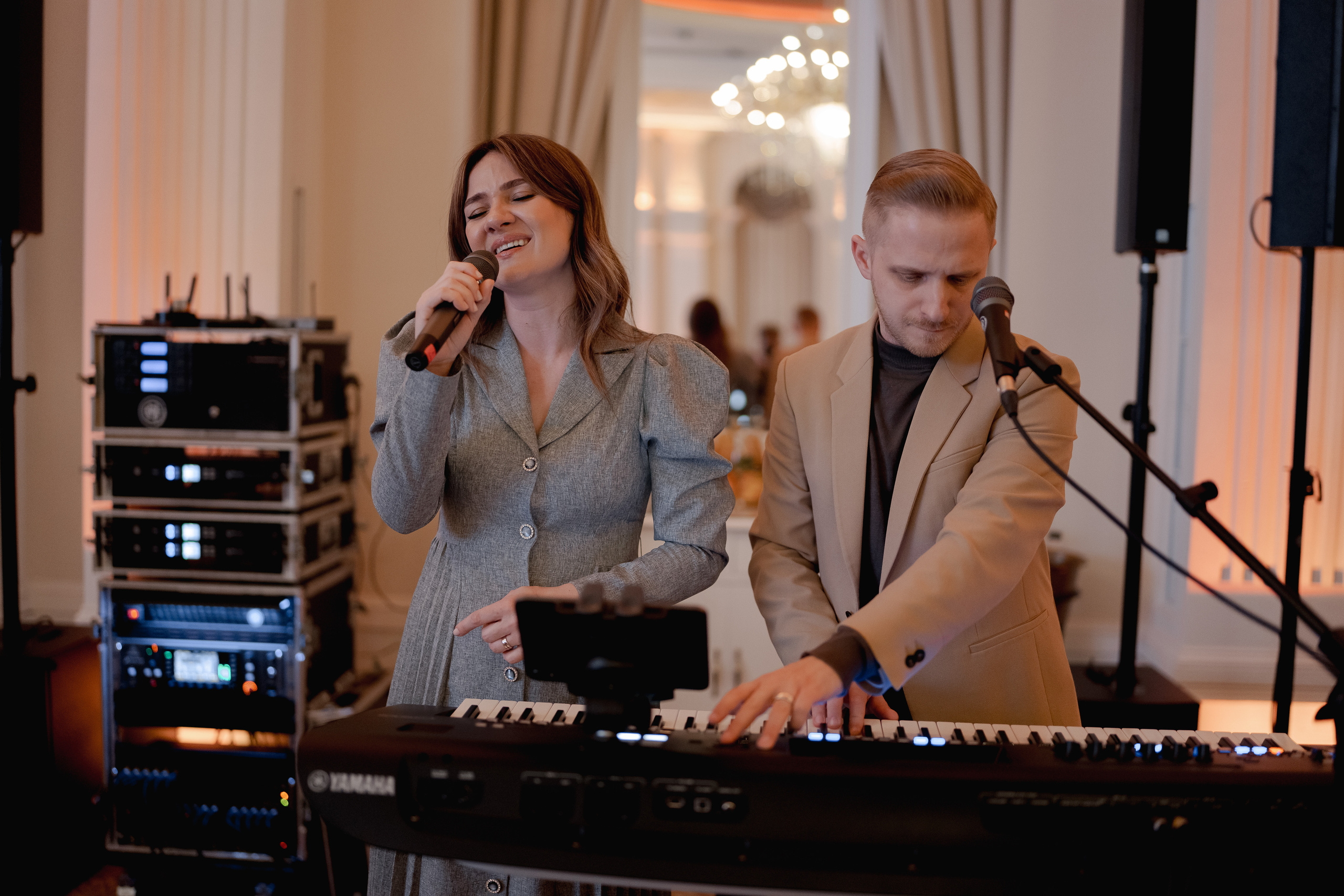 Luxury elegant wedding in Timisoara. Wedding photographer and videographer based in Timisoara, Romania