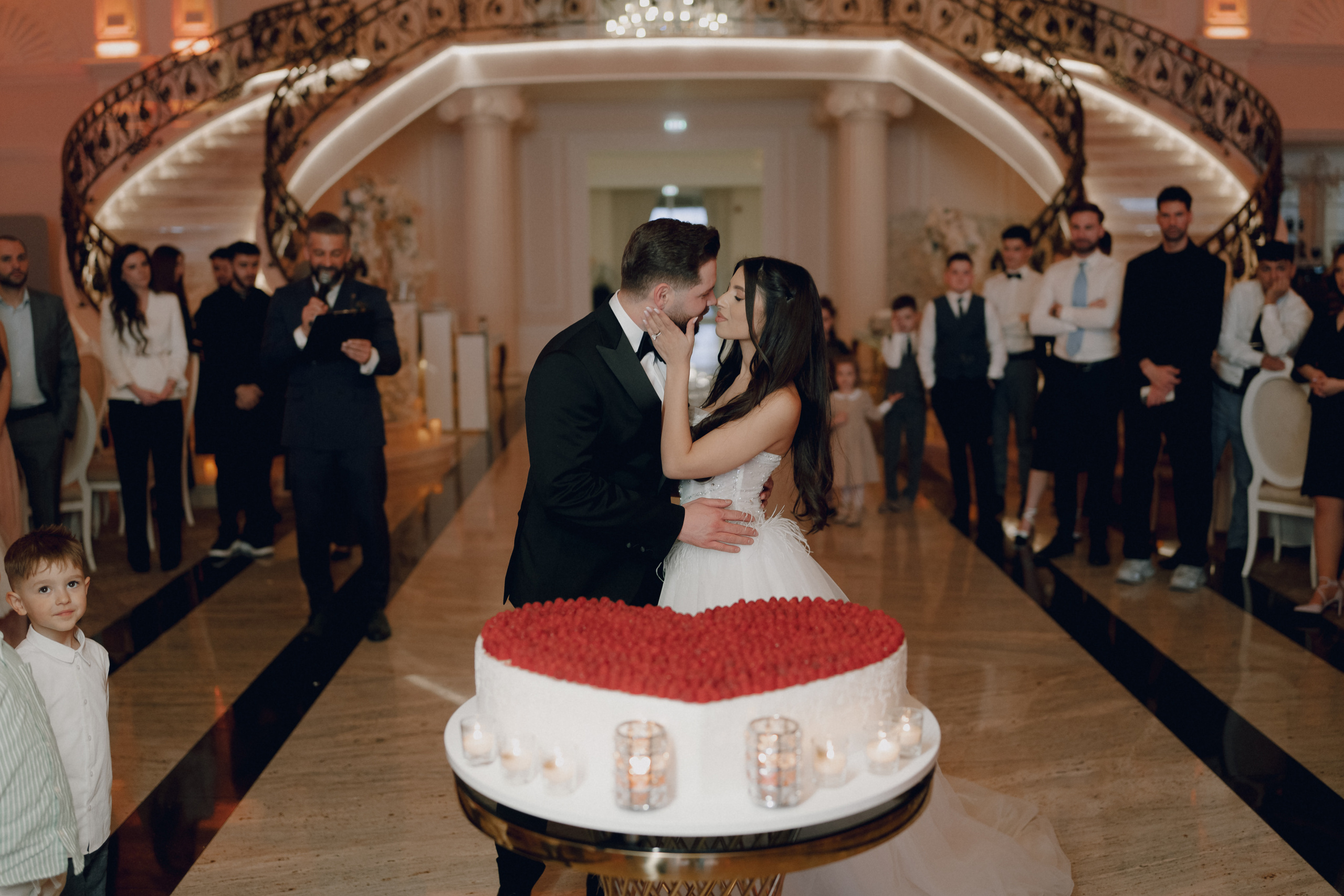 Luxury elegant wedding in Timisoara. Wedding photographer and videographer based in Timisoara, Romania