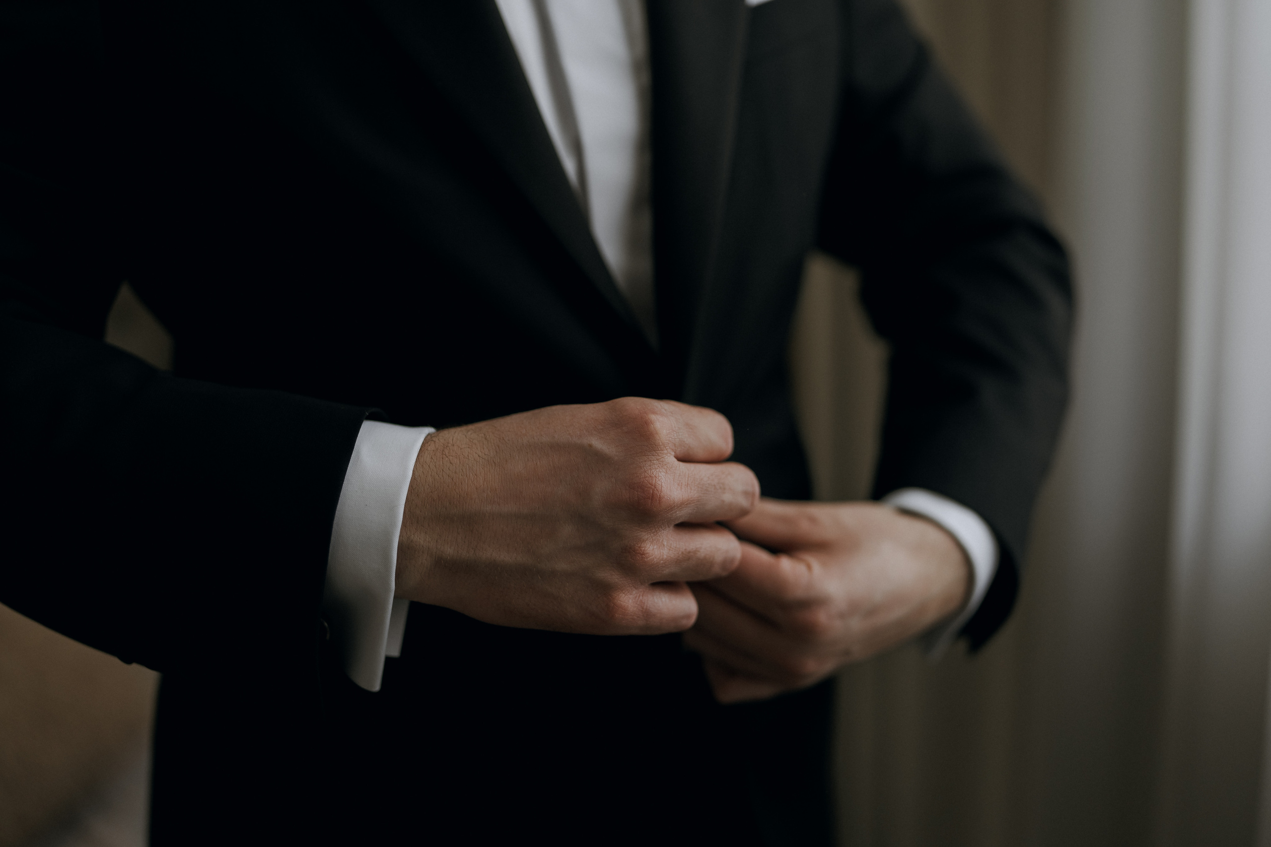 Luxury elegant wedding in Timisoara. Wedding photographer and videographer based in Timisoara, Romania