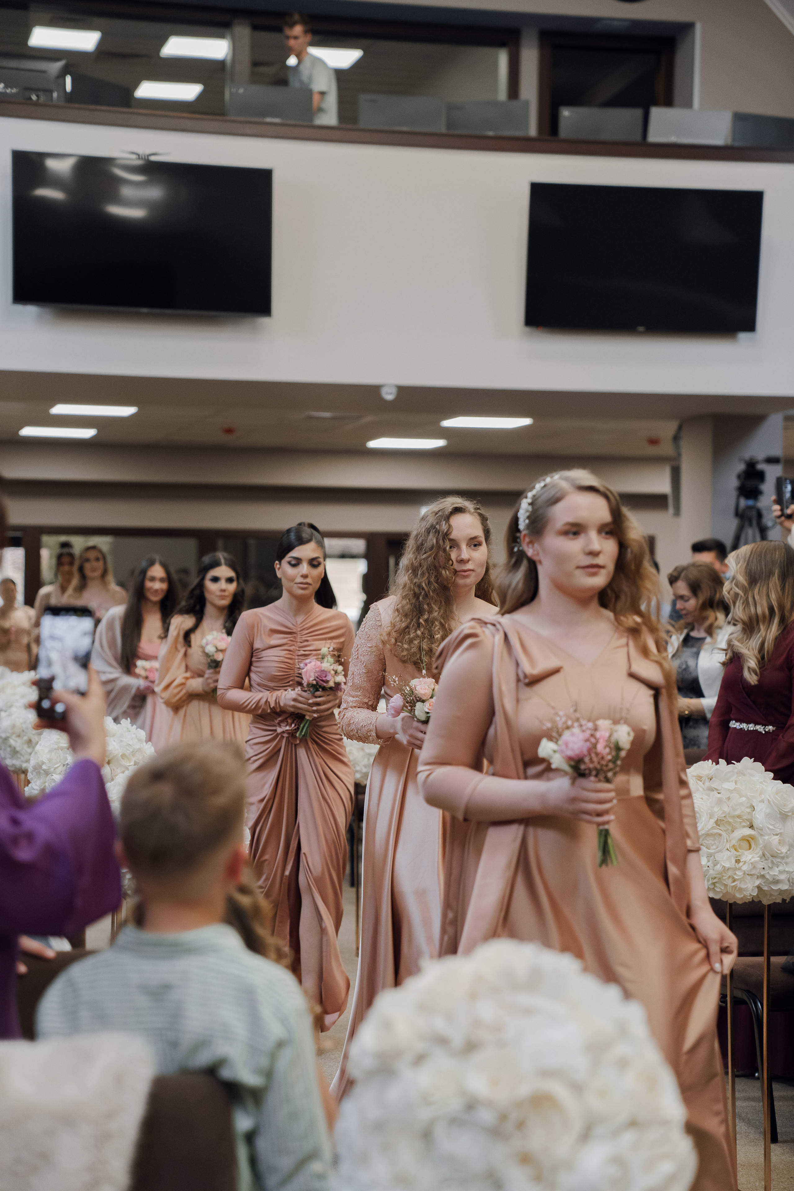 Luxury elegant wedding in Timisoara. Wedding photographer and videographer based in Timisoara, Romania