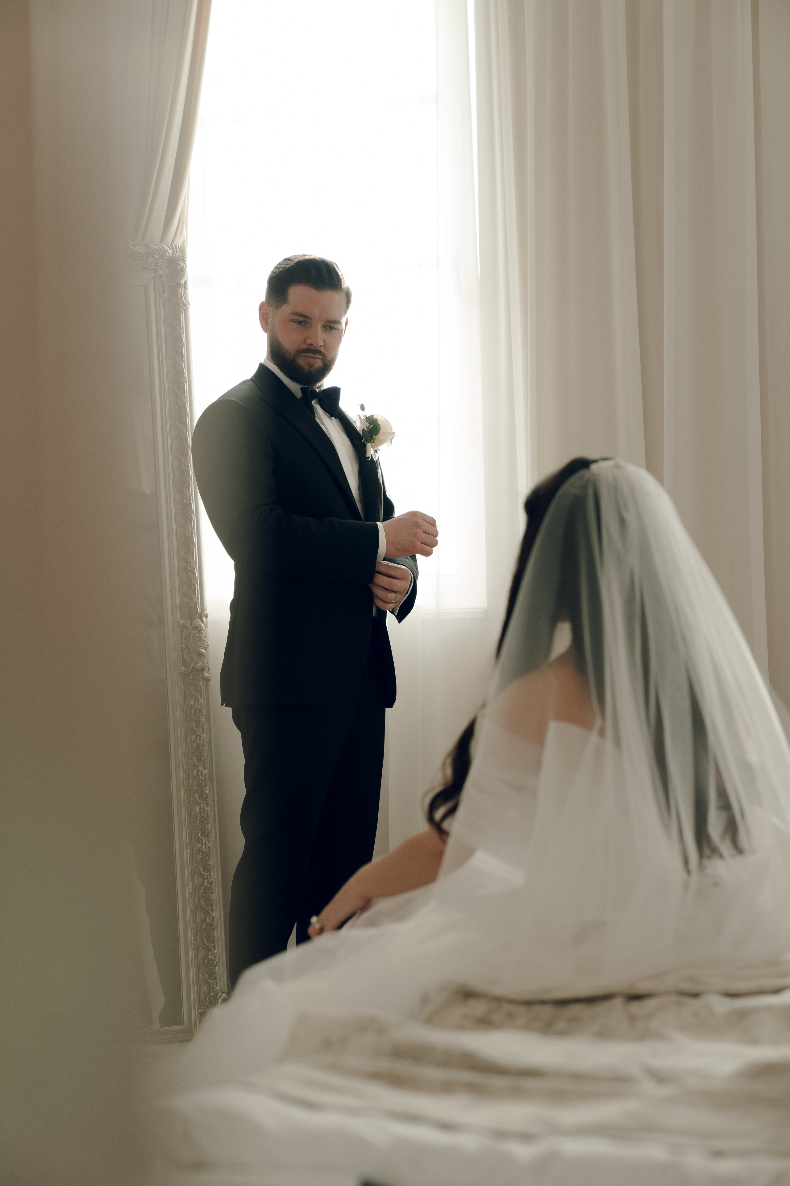 Luxury elegant wedding in Timisoara. Wedding photographer and videographer based in Timisoara, Romania