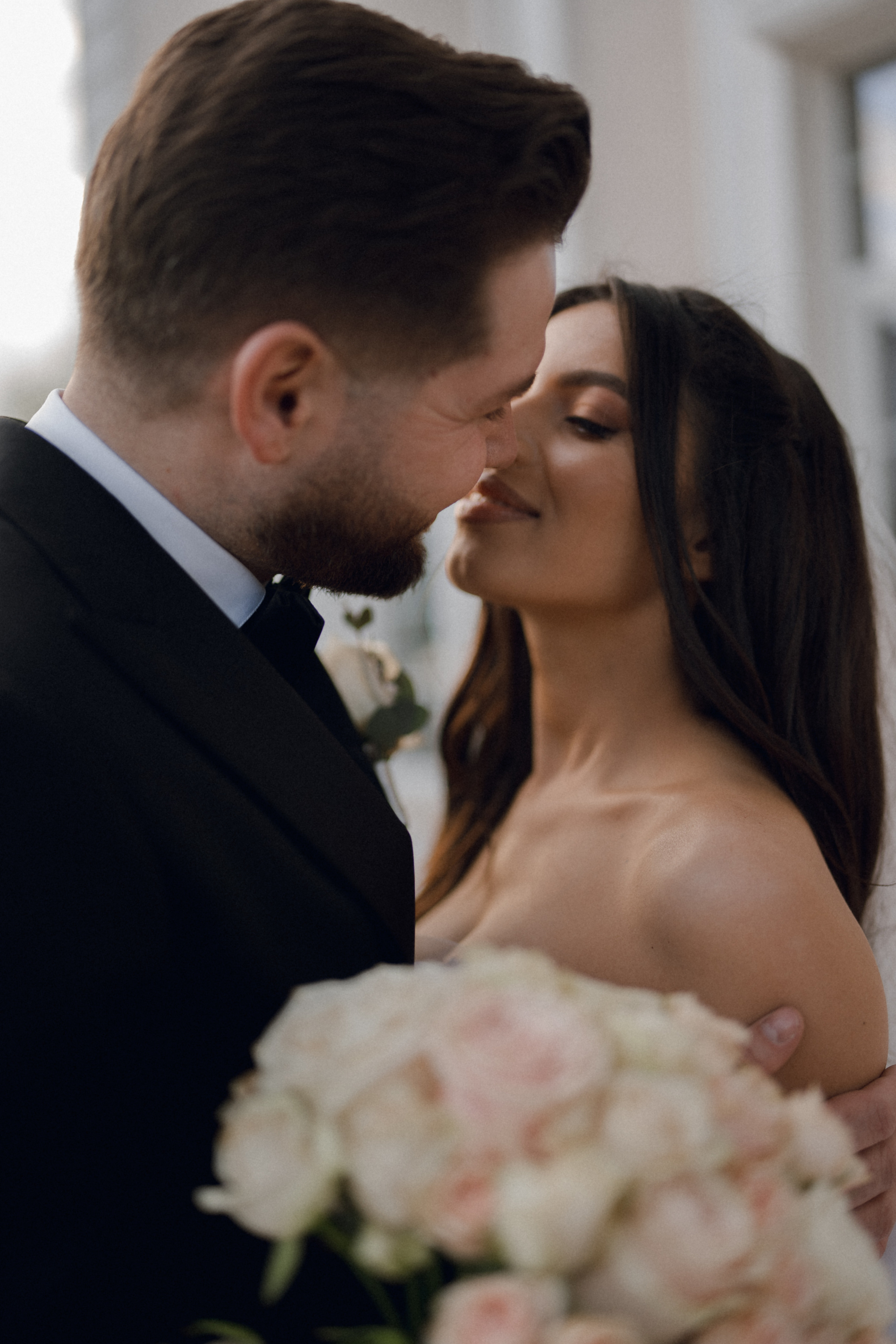 Luxury elegant wedding in Timisoara. Wedding photographer and videographer based in Timisoara, Romania