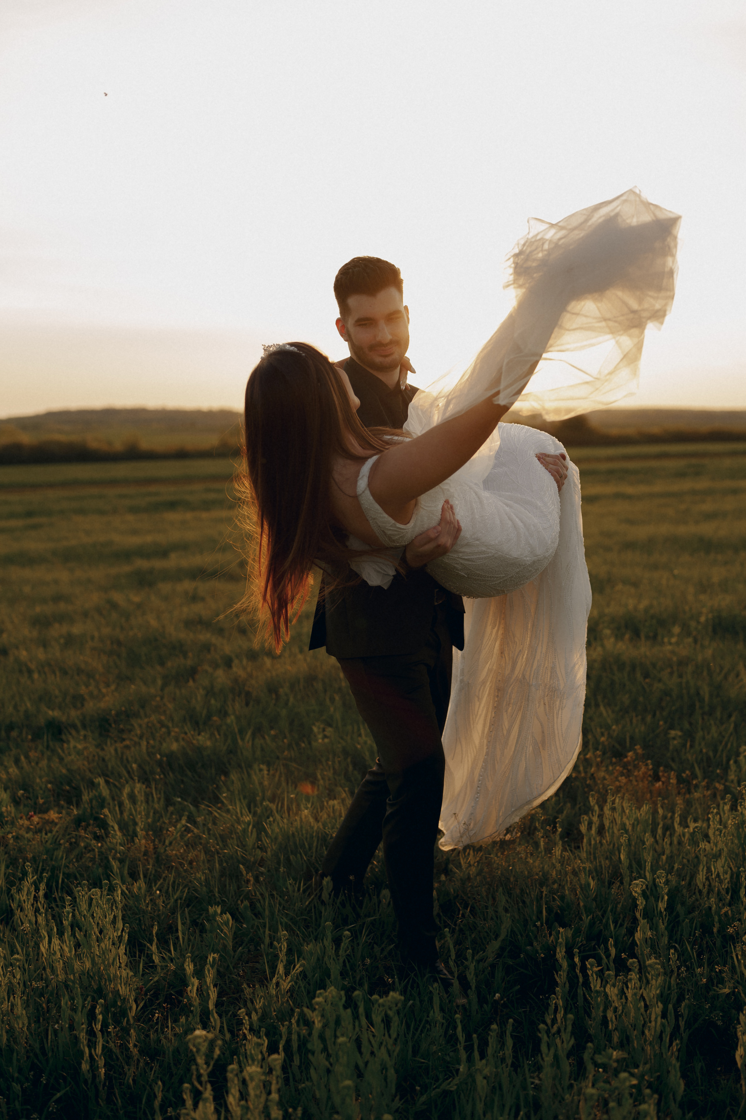 Sergiu, Vanessa and Vittoria — a family portrait in La Palma, Suceava. Wedding photographer and videographer based in Timisoara, Romania