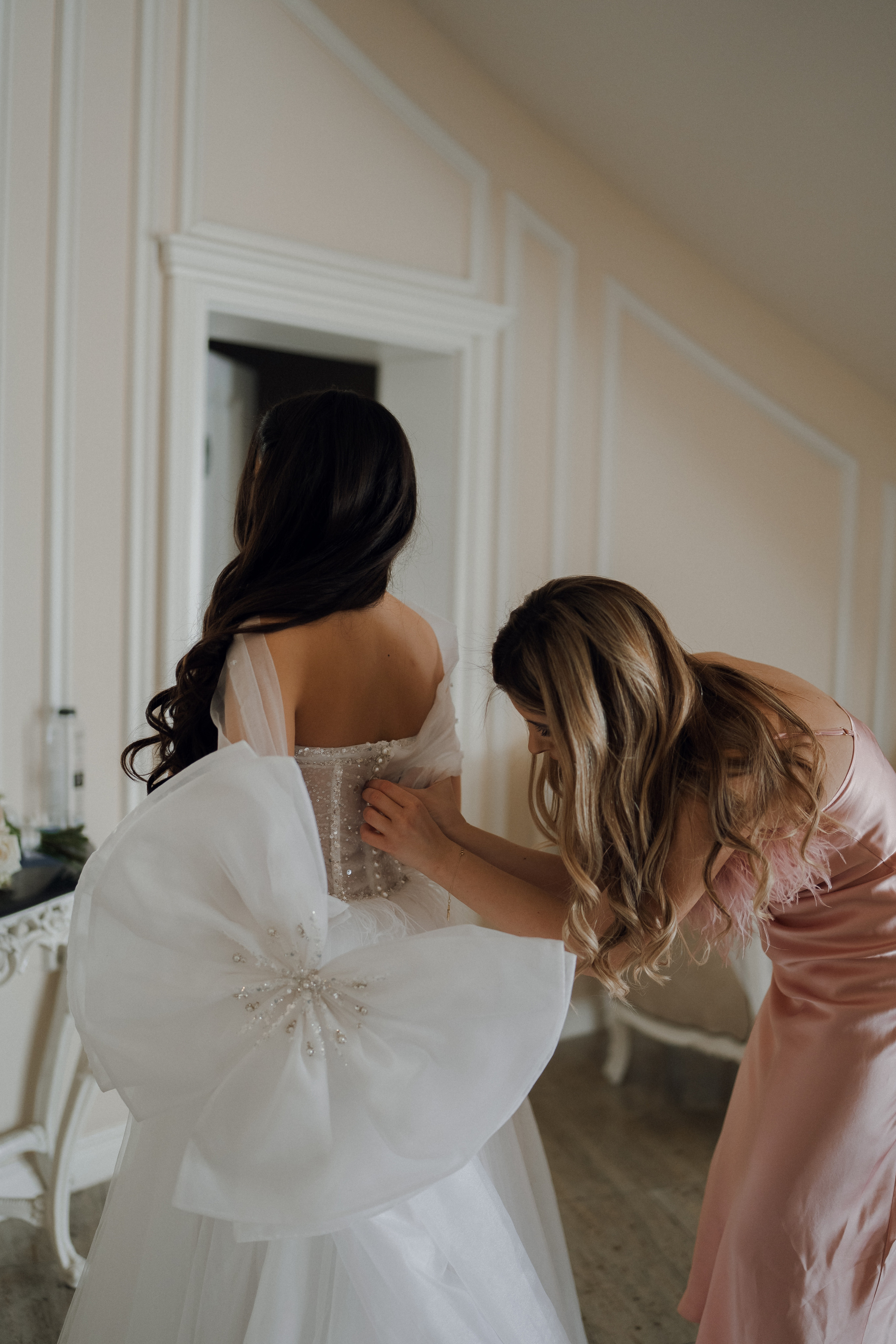 Luxury elegant wedding in Timisoara. Wedding photographer and videographer based in Timisoara, Romania