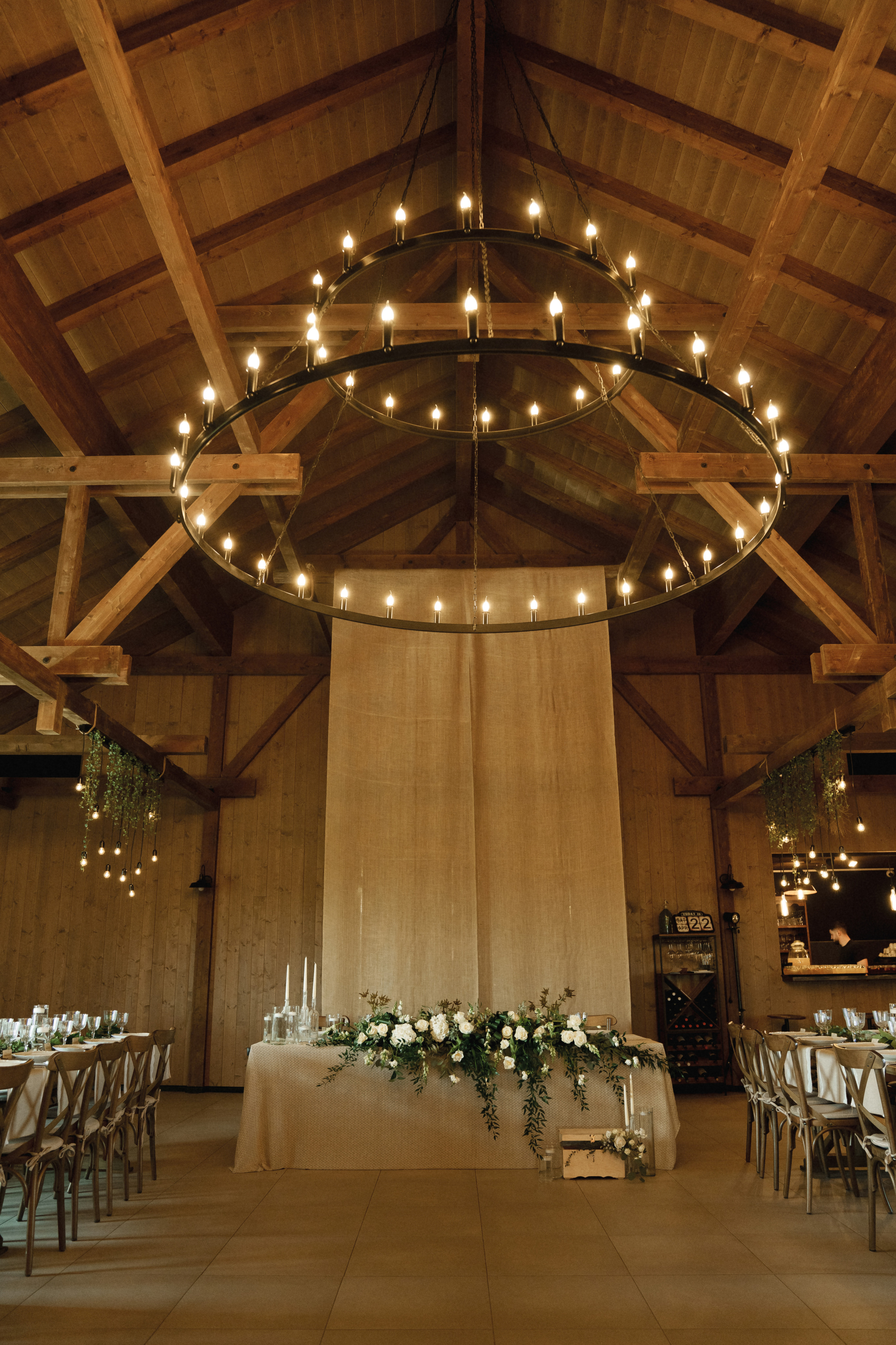 Wedding at Province 1965 Barn in Timisoara. Wedding photographer and videographer based in Timisoara, Romania