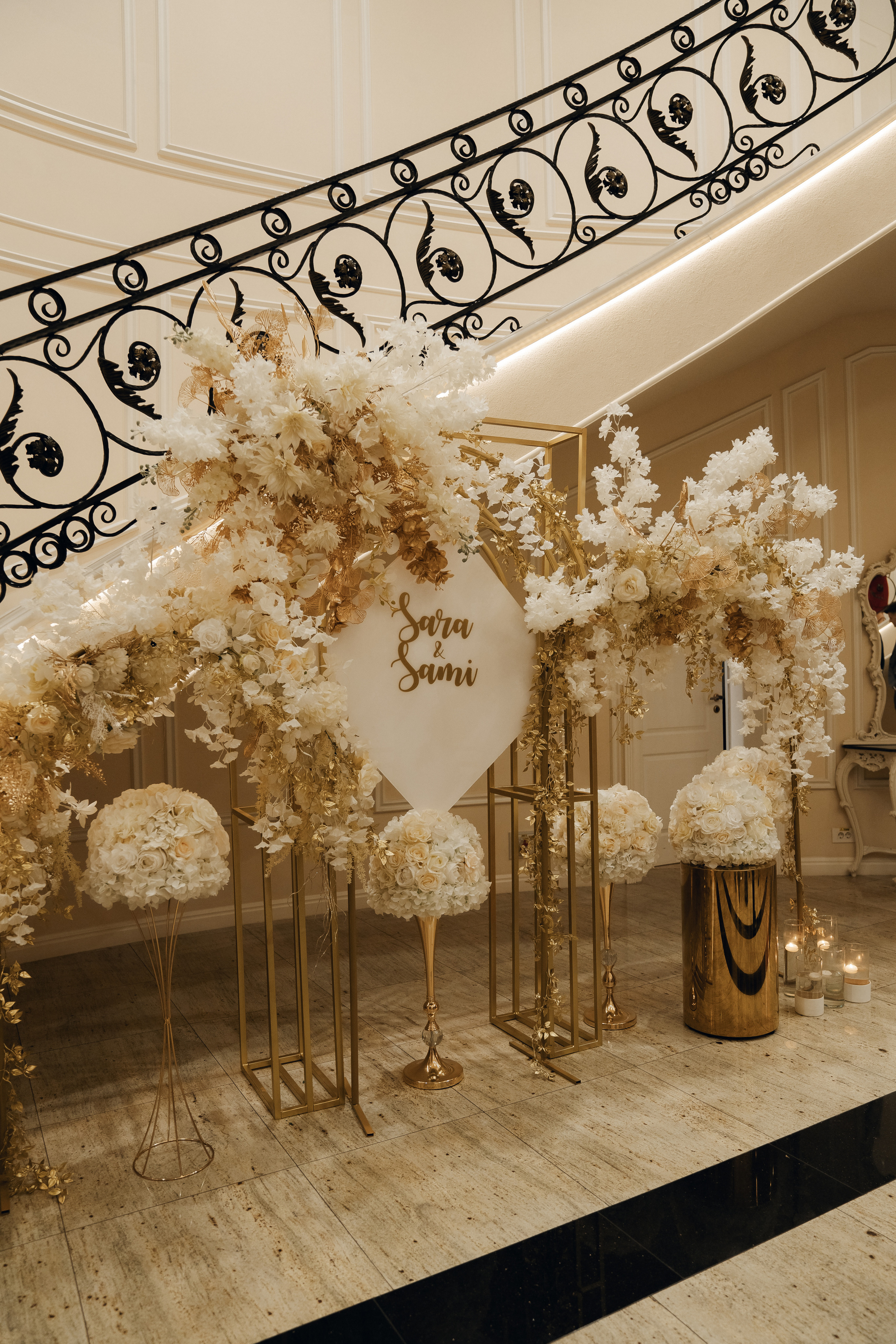 Luxury elegant wedding in Timisoara. Wedding photographer and videographer based in Timisoara, Romania