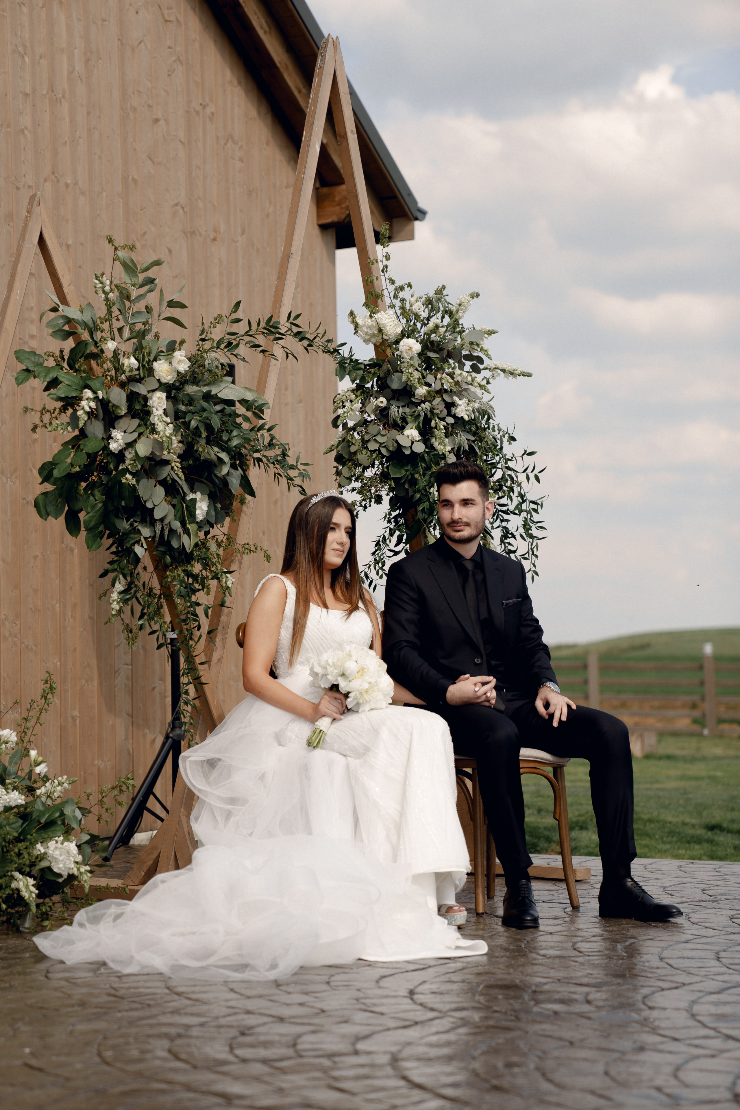 Wedding at Province 1965 Barn in Timisoara. Wedding photographer and videographer based in Timisoara, Romania