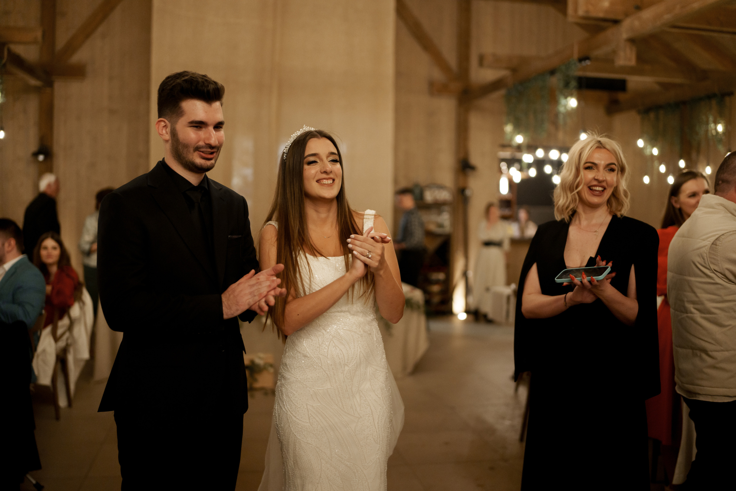 Wedding at Province 1965 Barn in Timisoara. Wedding photographer and videographer based in Timisoara, Romania
