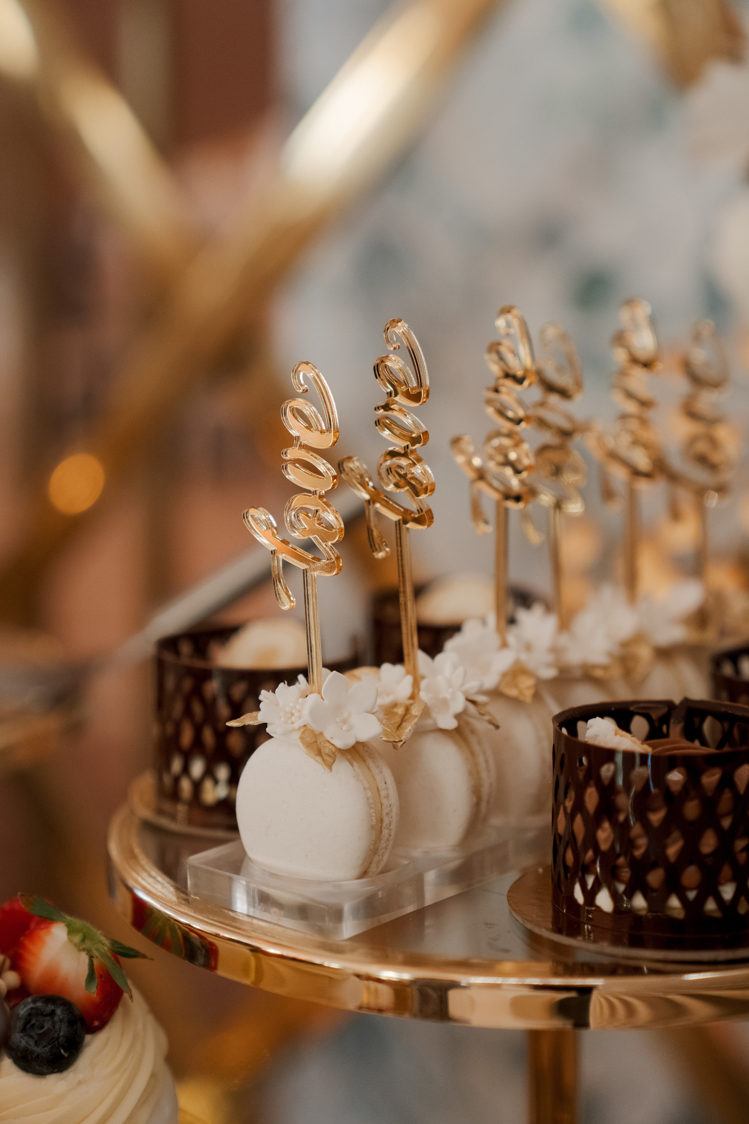 Luxury elegant wedding in Timisoara. Wedding photographer and videographer based in Timisoara, Romania