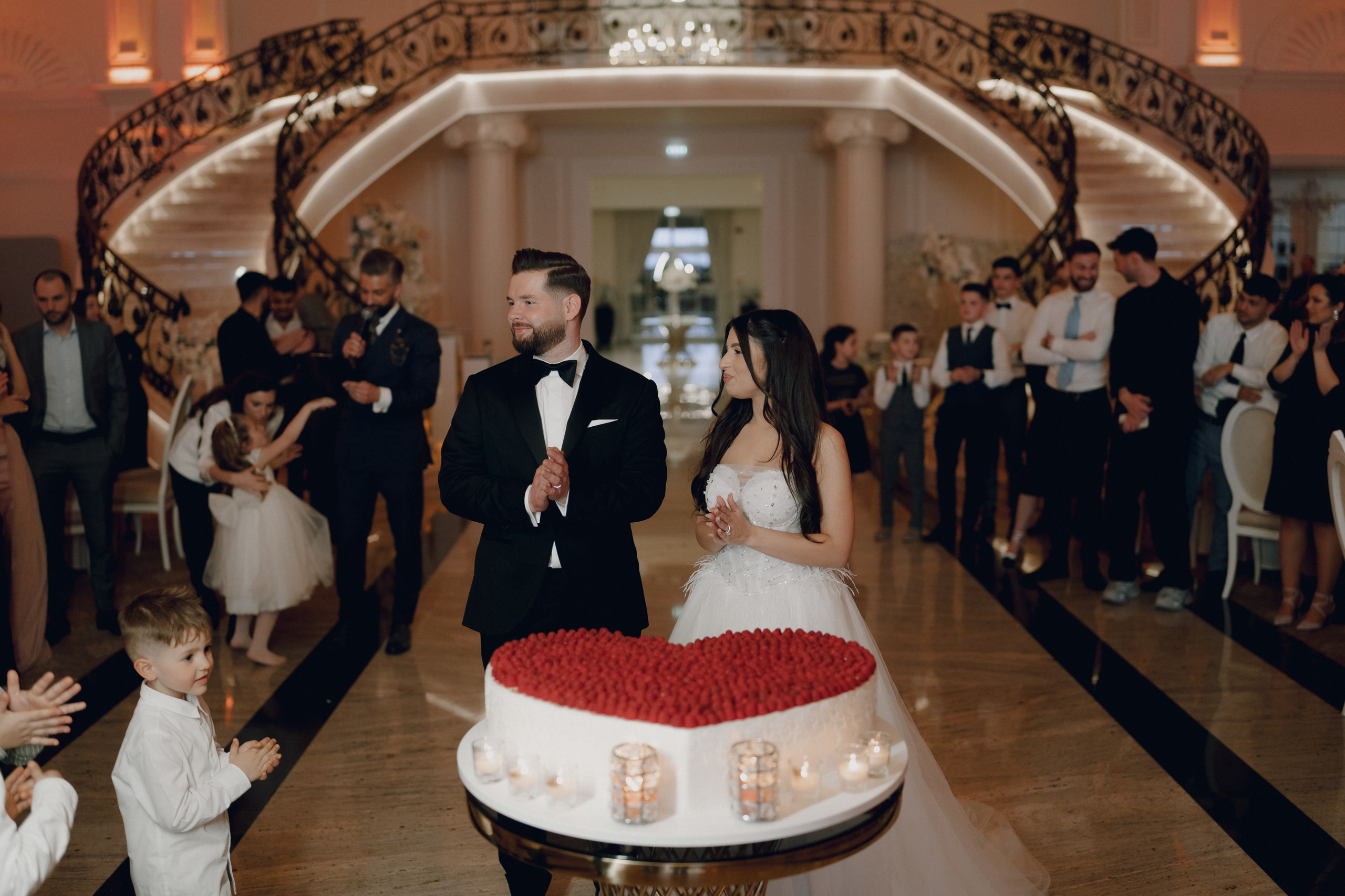 Luxury elegant wedding in Timisoara. Wedding photographer and videographer based in Timisoara, Romania