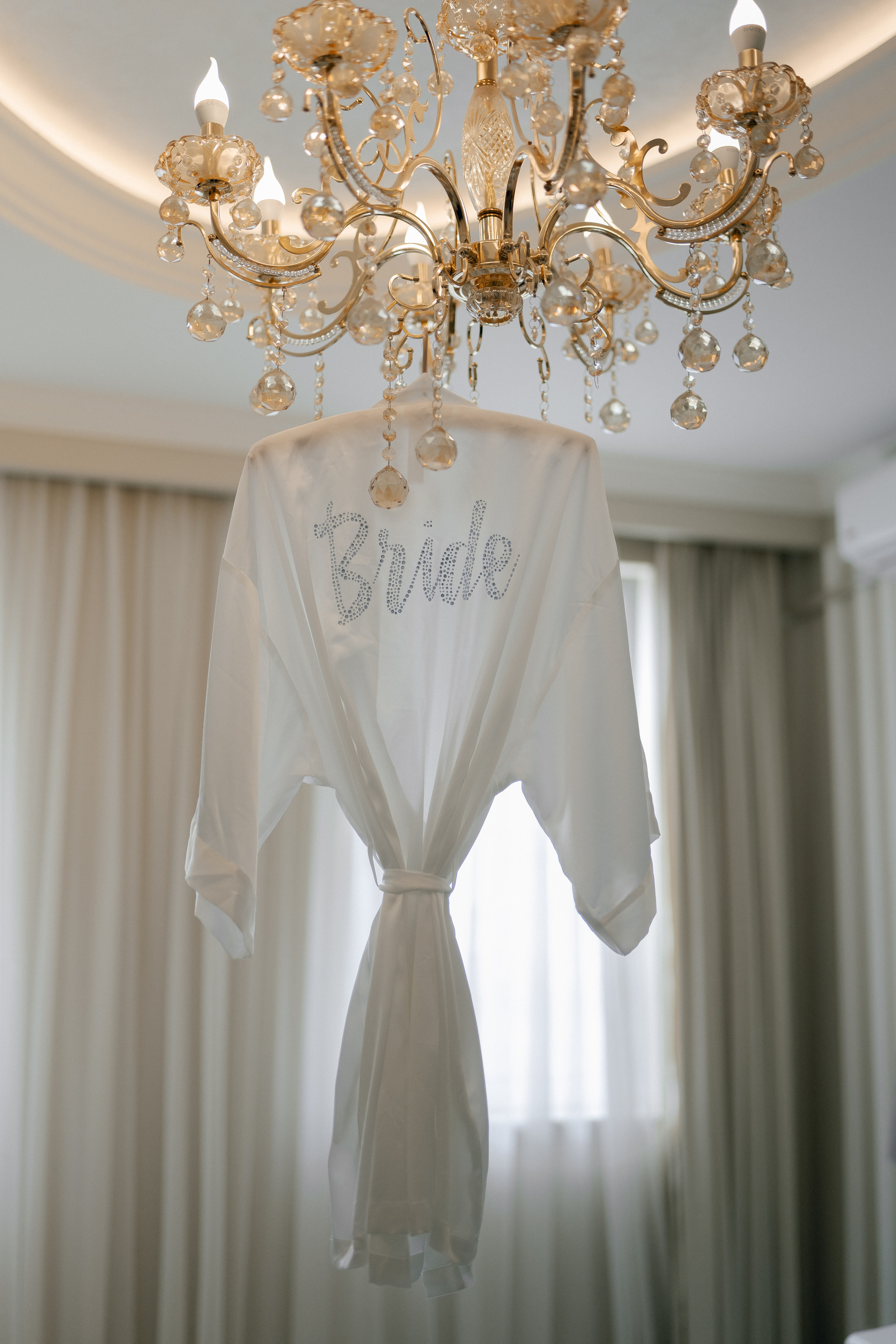 Luxury elegant wedding in Timisoara. Wedding photographer and videographer based in Timisoara, Romania