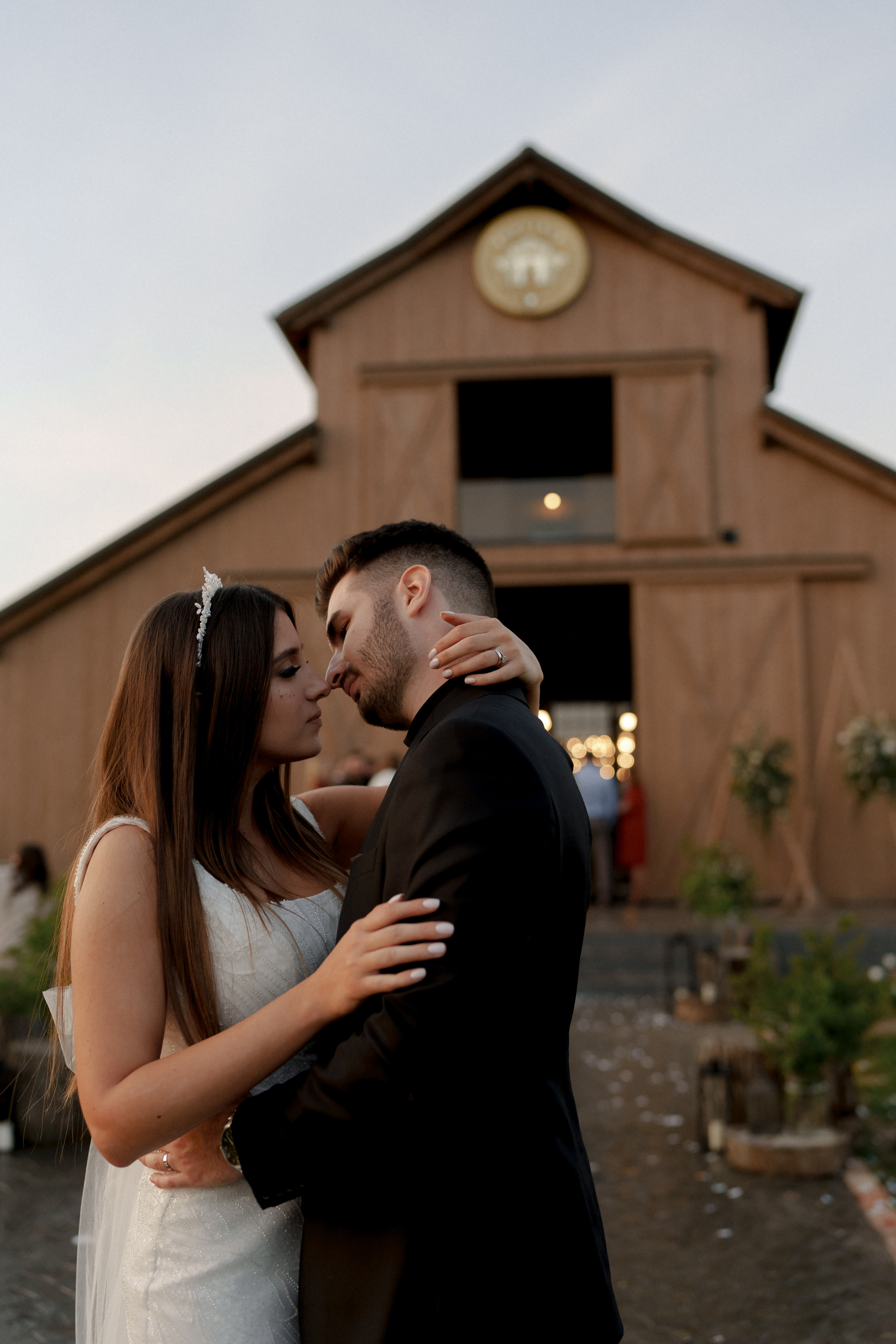Wedding at Province 1965 Barn in Timisoara. Wedding photographer and videographer based in Timisoara, Romania
