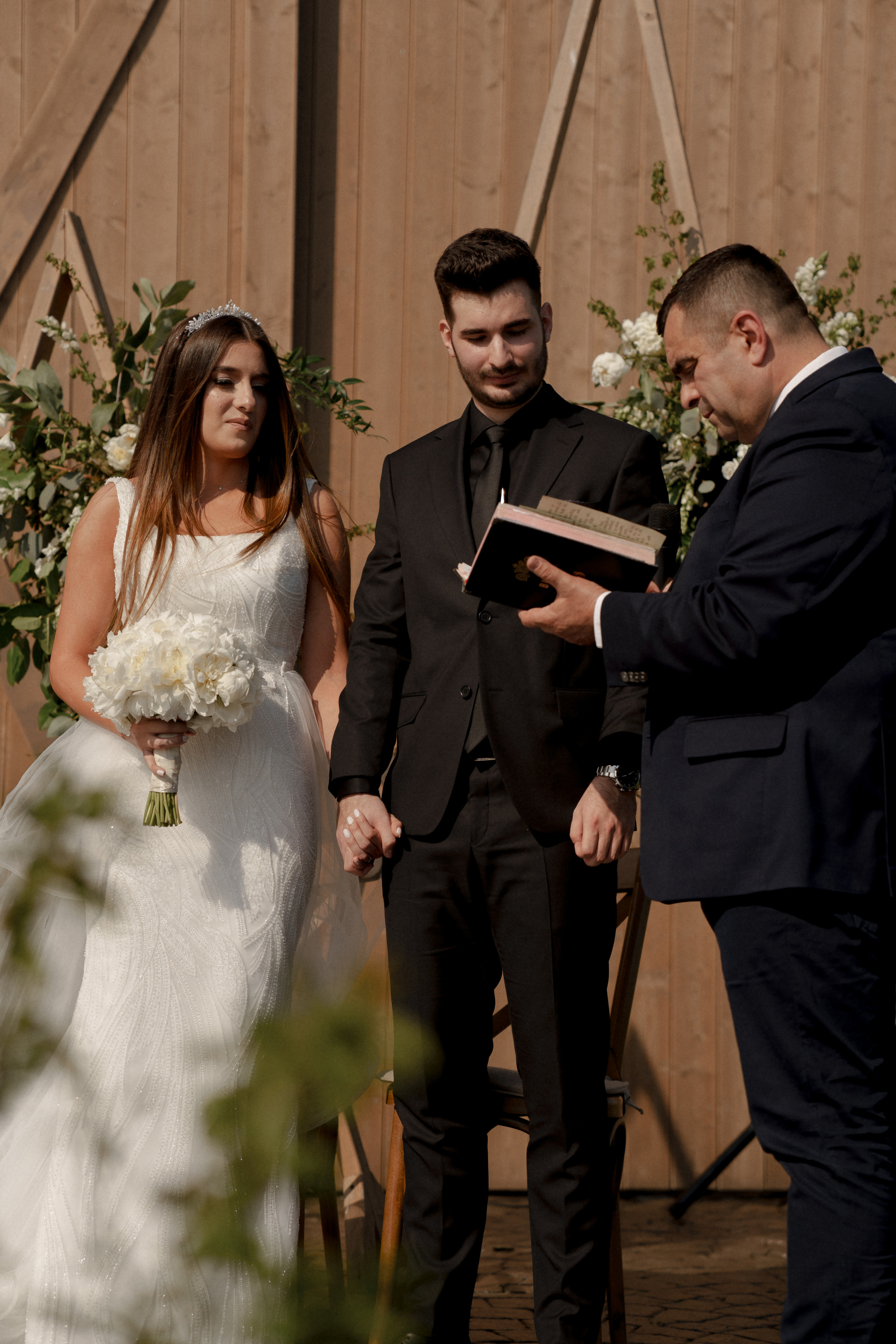 Wedding at Province 1965 Barn in Timisoara. Wedding photographer and videographer based in Timisoara, Romania