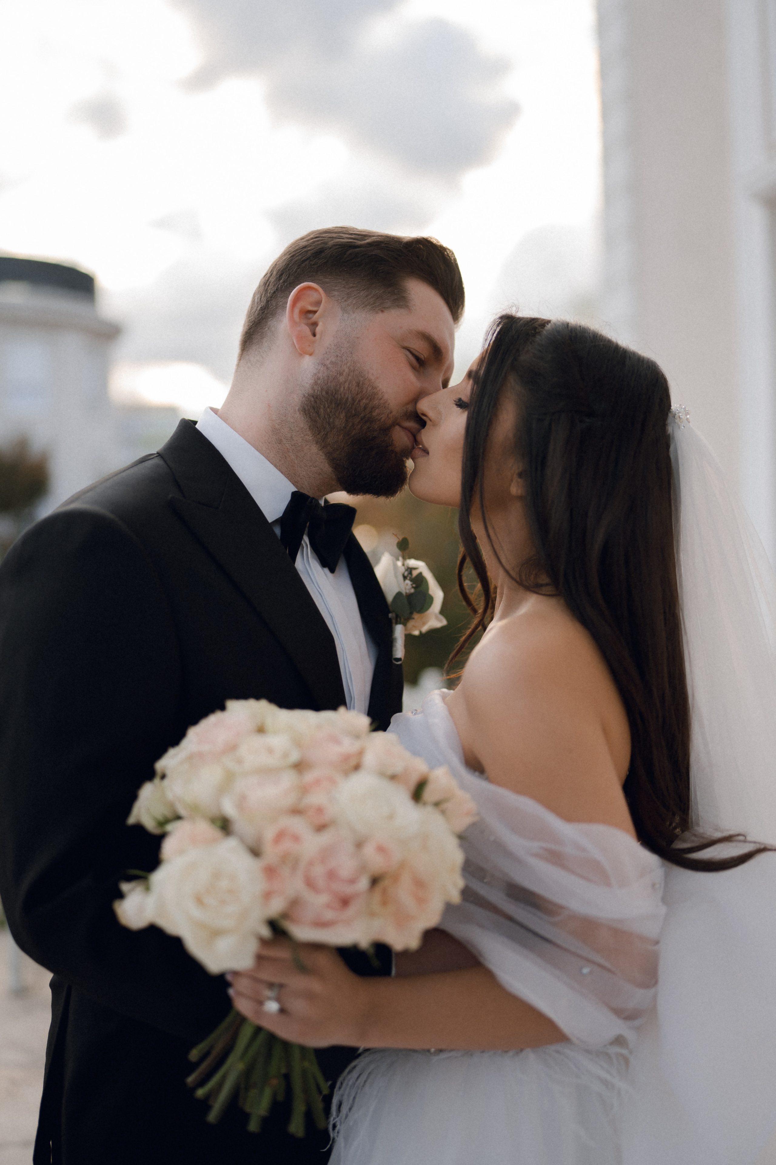 Luxury elegant wedding in Timisoara. Wedding photographer and videographer based in Timisoara, Romania