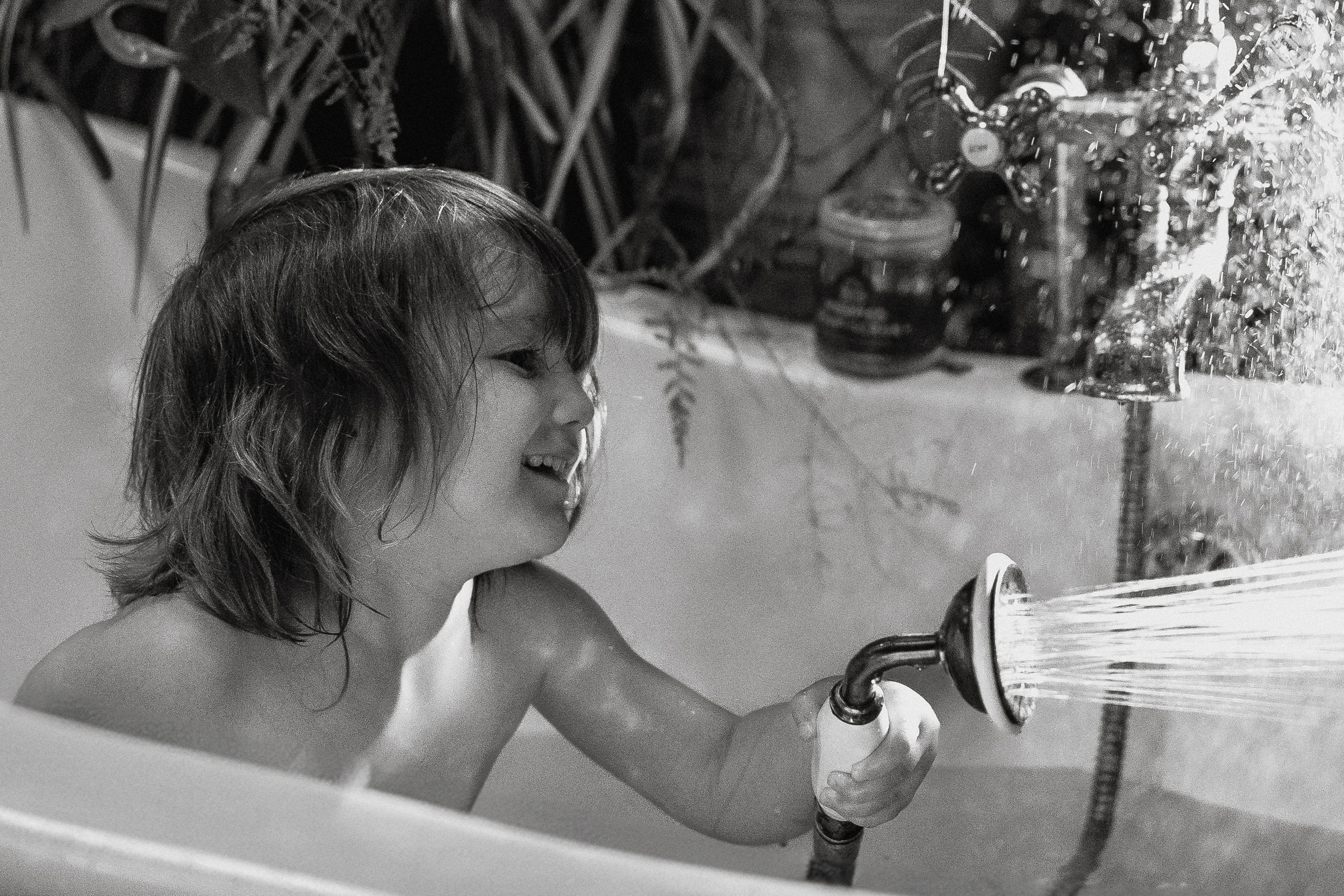 Family Photoshoot at Home in Philadelphia – Warm & Candid. Alisa Tant — Family and newborn photographer Bucks County, Montgomery county, Philadelphia, NJ