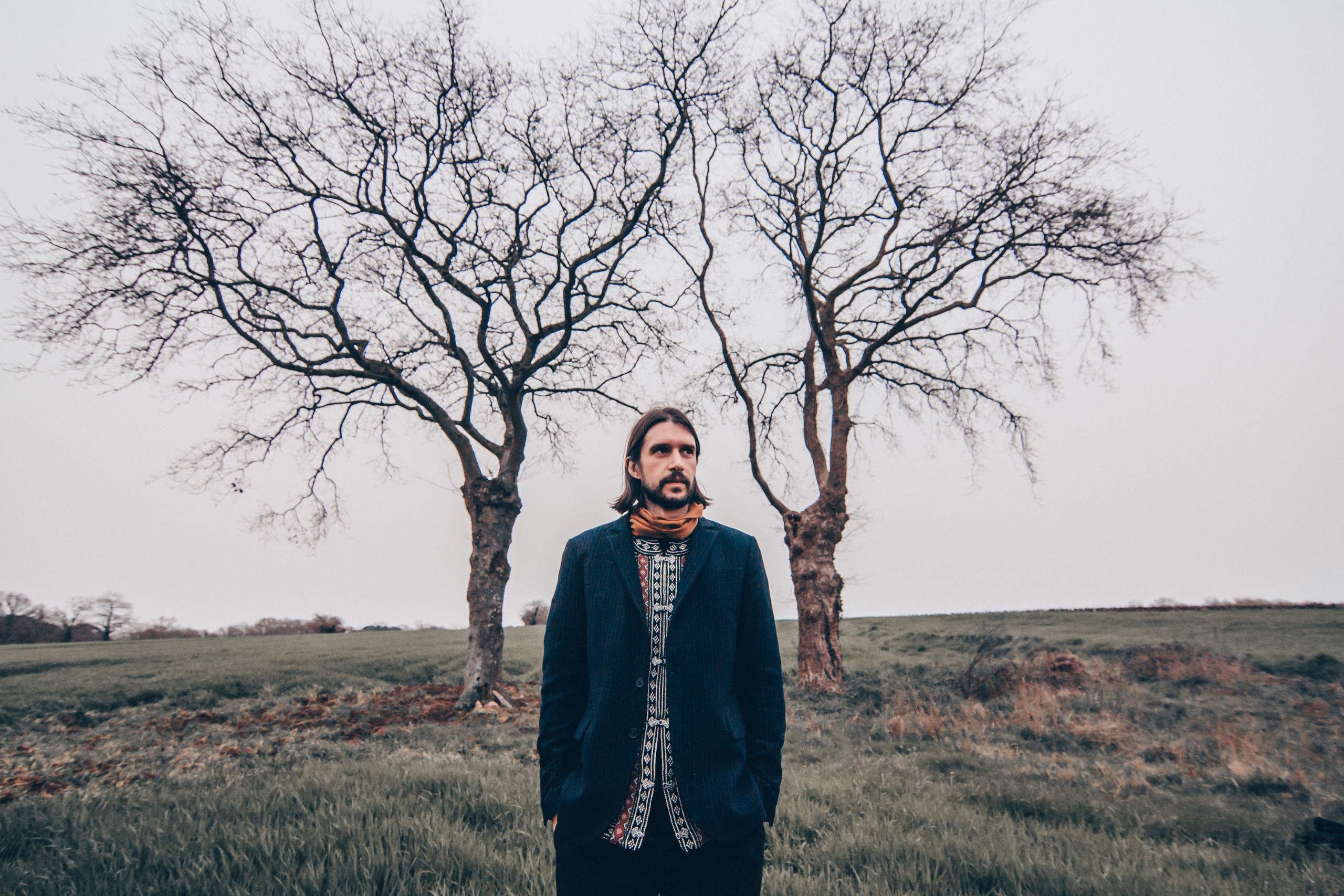 Photos d’artiste Alexis Paul. Photographe professionnelle à Poitiers, Tours et Châtellerault | Studio photo entre Poitiers et Tours – portraits, familles, entreprises, ma