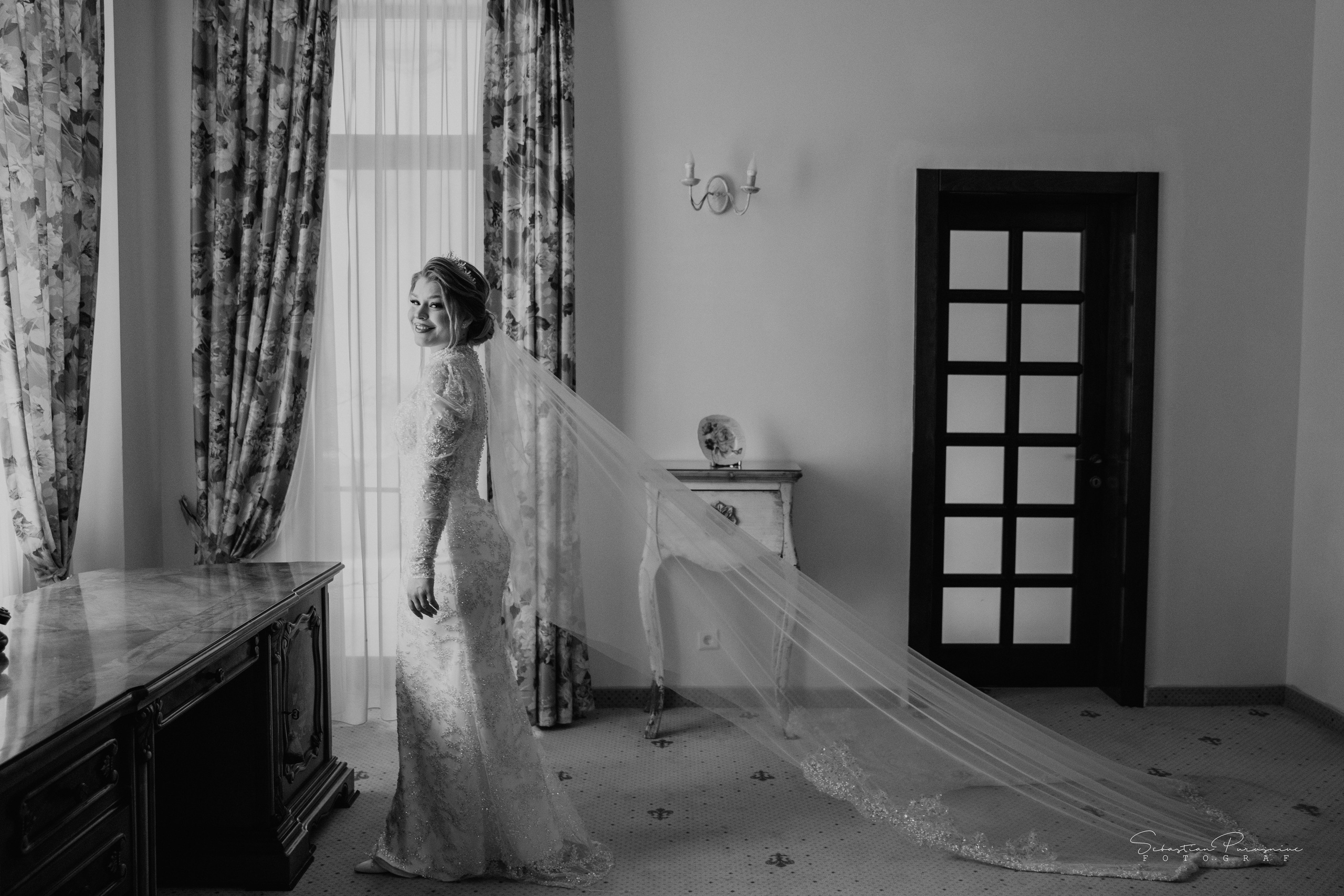 Larisa & Iulian. Sebastian Purusniuc Fotograf - Iasi