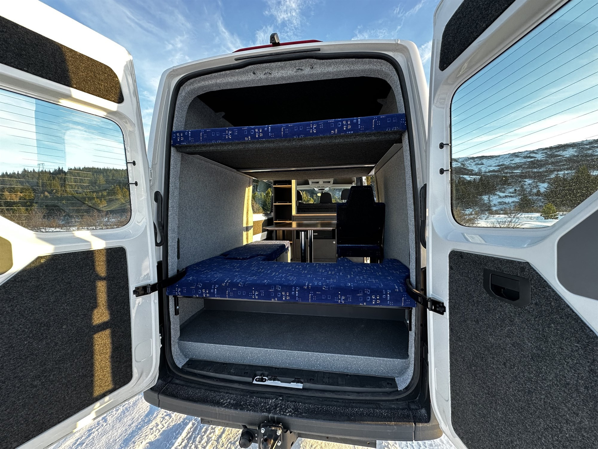 All Colors Of Iceland. Pet, Senior, Landscape, portrait studio, photographer in Miami and Sou