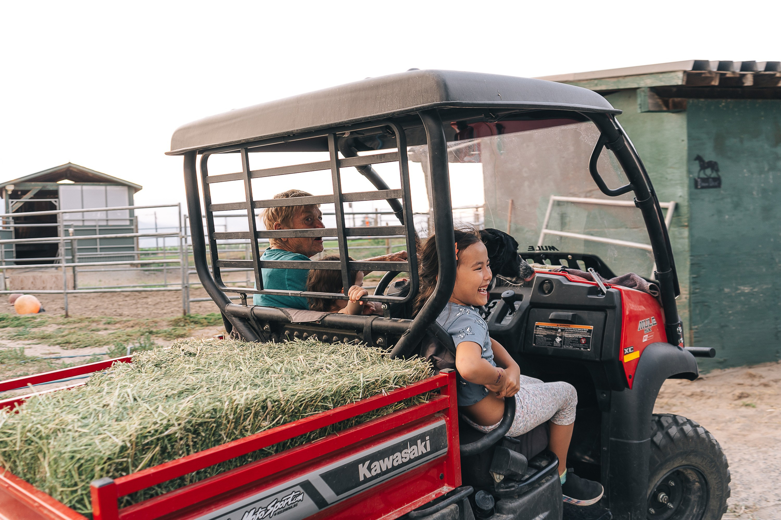 Classic portraits and lifestyleshots, magic moment during a session