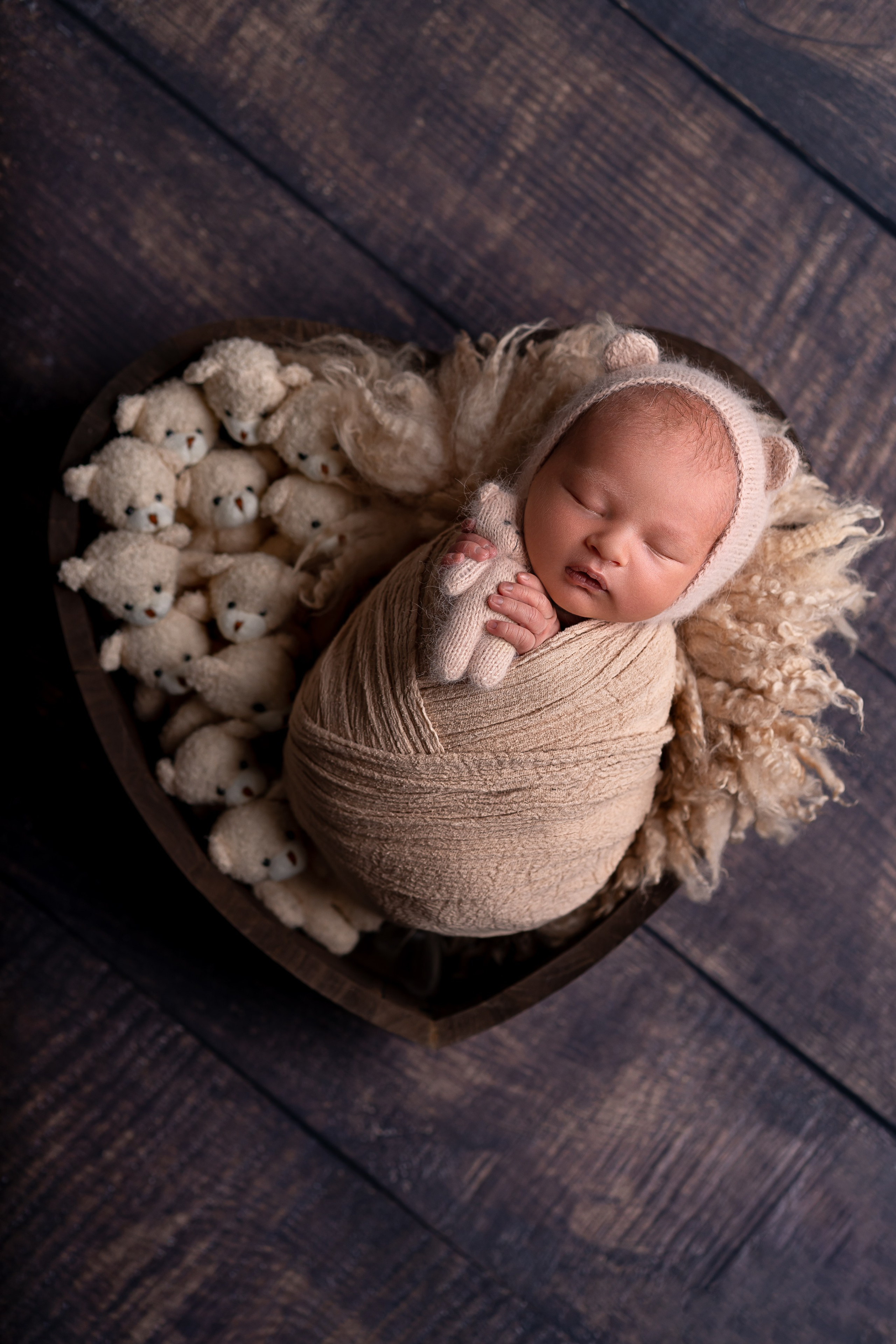 Neugeborenenfotos in Berlin – Studio oder bei Ihnen zu Hause