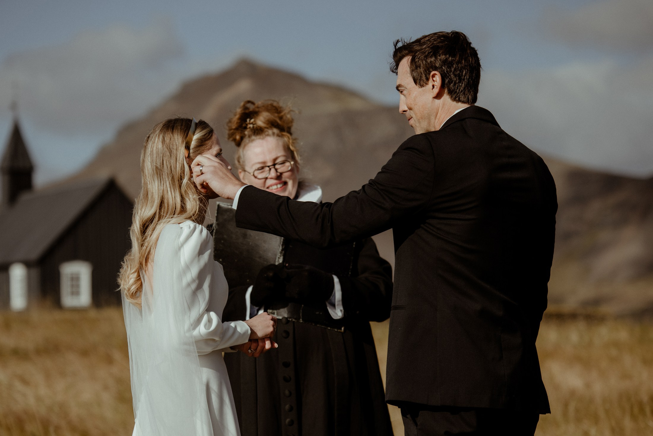 Iceland elopement at Budir Black Church | Snæfellsnes wedding by Iceland elopement photographer & videographer. Iceland elopement photographer & videographer