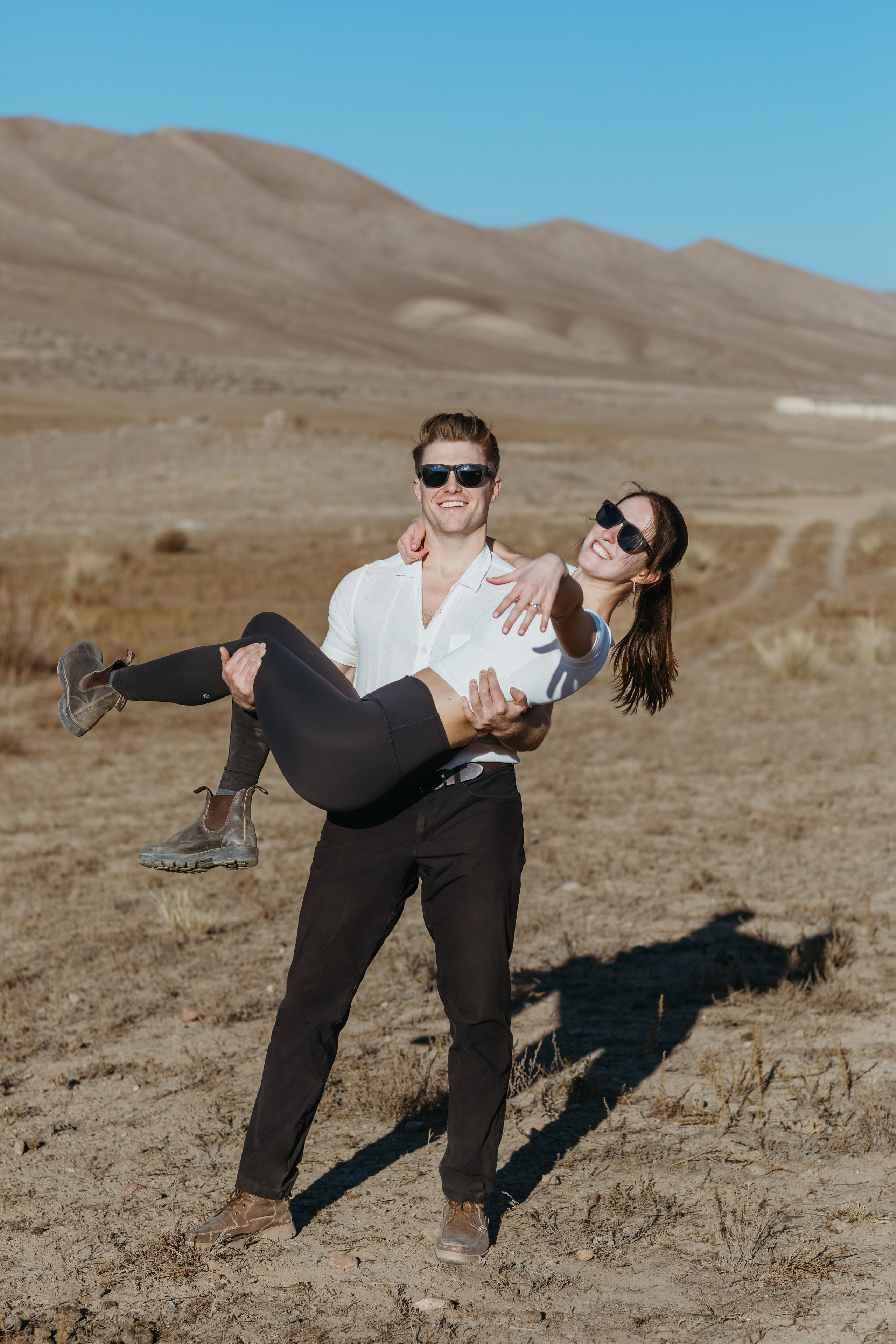 Предложение Дэниела и Джесс — Иссык-Куль, Каджи-Сай | Оксана Шувалова фотограф — Proposal Photos Kyrgyzstan (Issyk-Kul, Kajy-Say). Фотограф в Бишкеке Оксана Шувалова