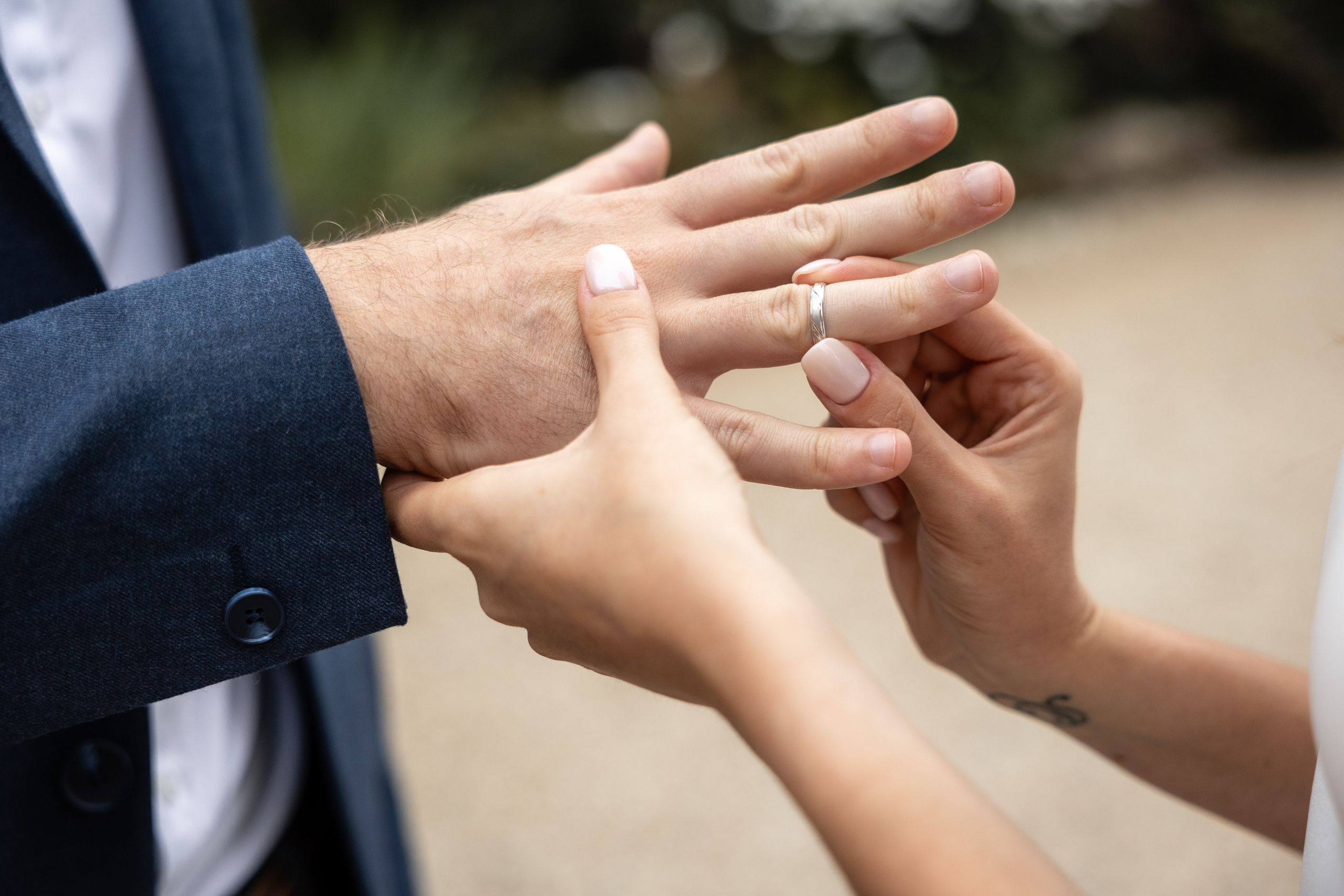French Chateau Wedding. Elopement at Château de Cénevières. Eugénie Smirnova — your photographer in Toulouse and southwest France