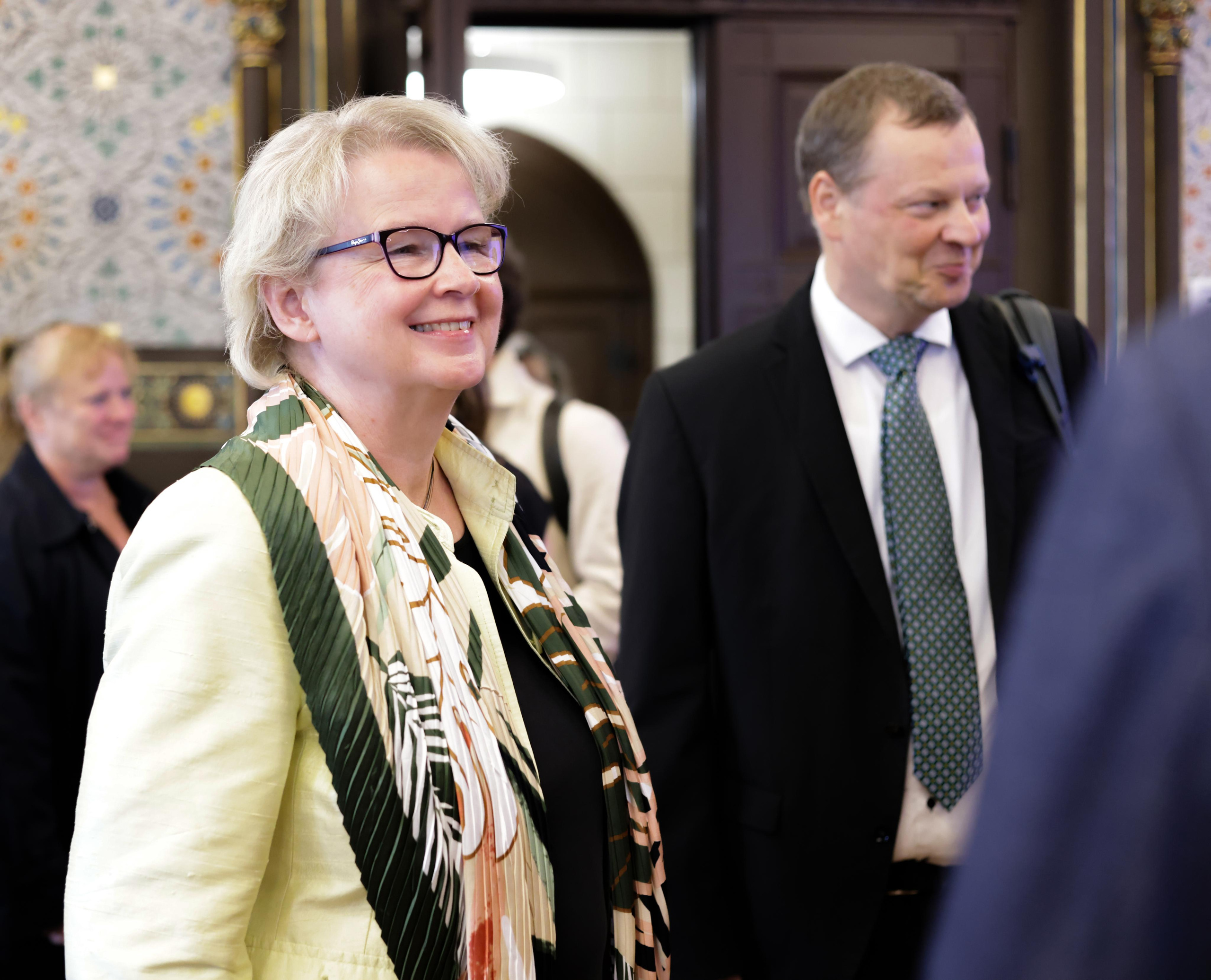 ERIC VAZZOLER. Natalia Bogdanovska. Films et photographie corporate en France